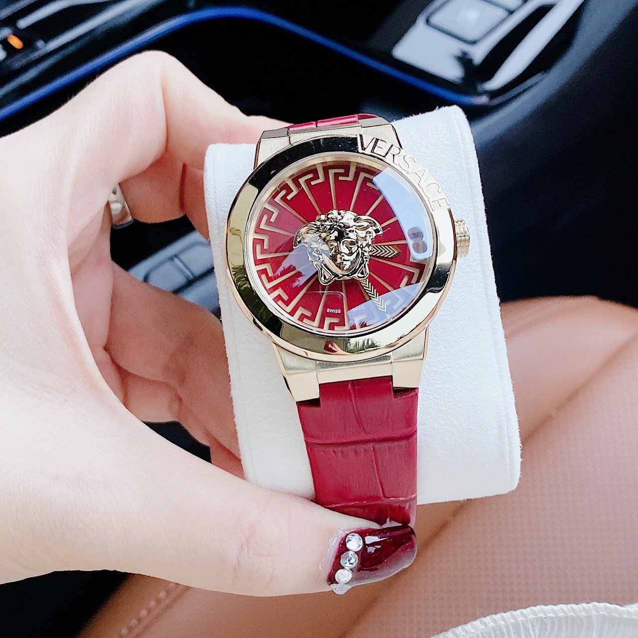Đồng Hồ Versace da đỏ VE3F00722