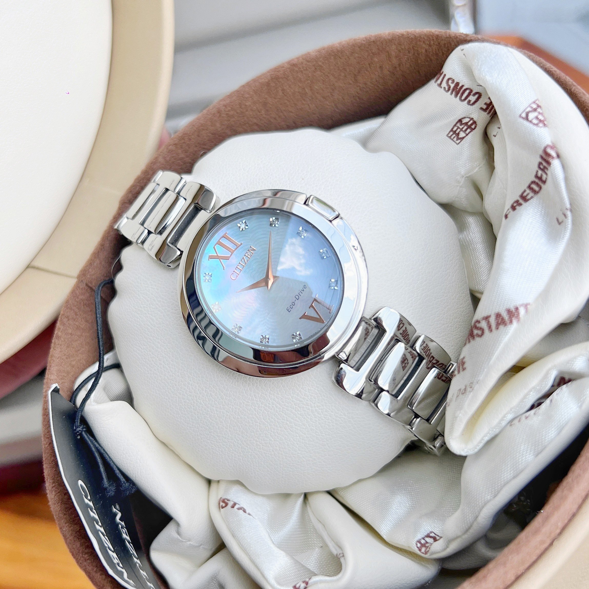 Đồng hồ nữ Citizen Eco-Drive Diamond Accent EX1510-59D 