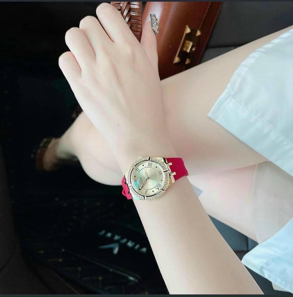 Đồng Hồ Guess Silicon Watch For Women GW0034L6