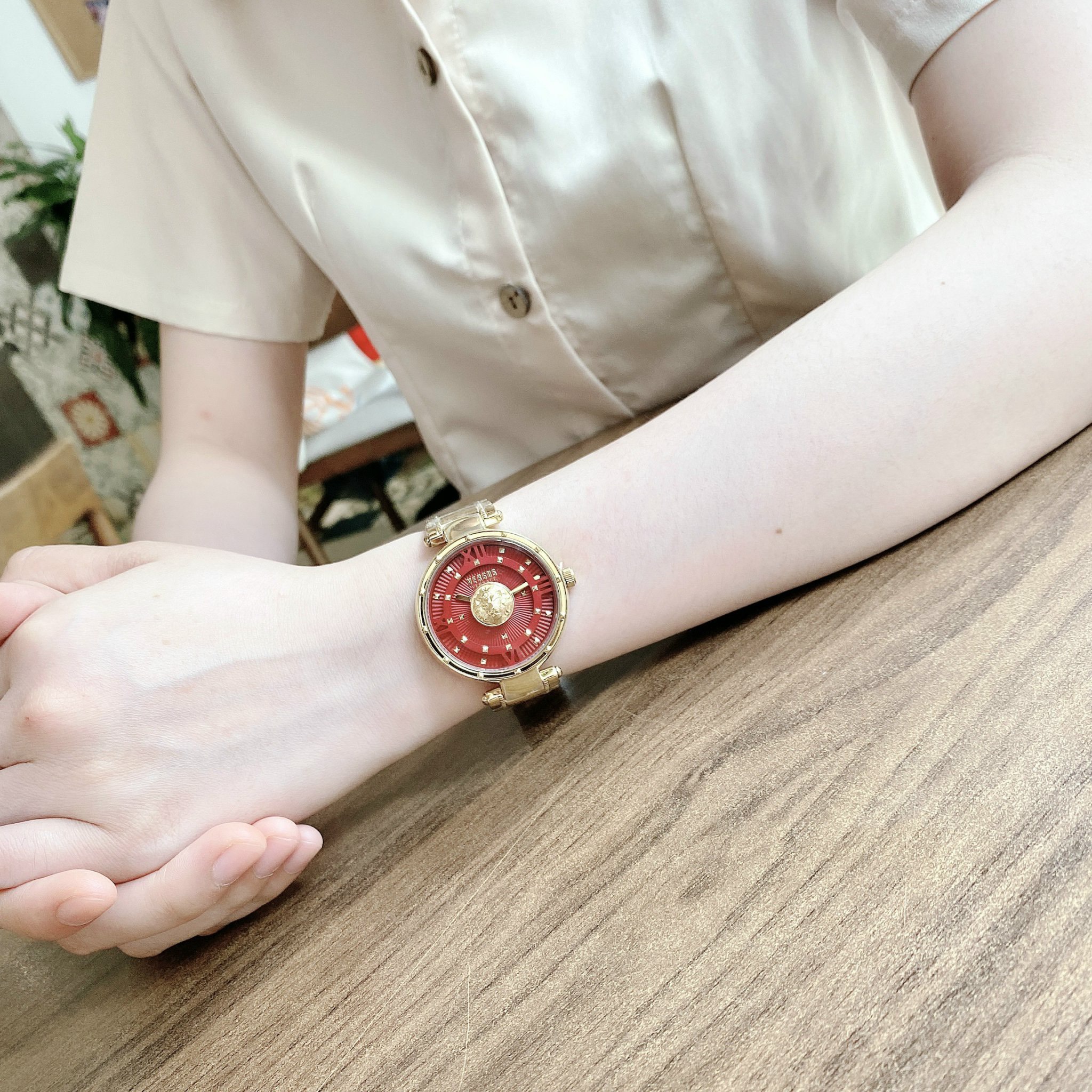 Đồng Hồ Versus VSPHH1921 mẫu new xinh xắn