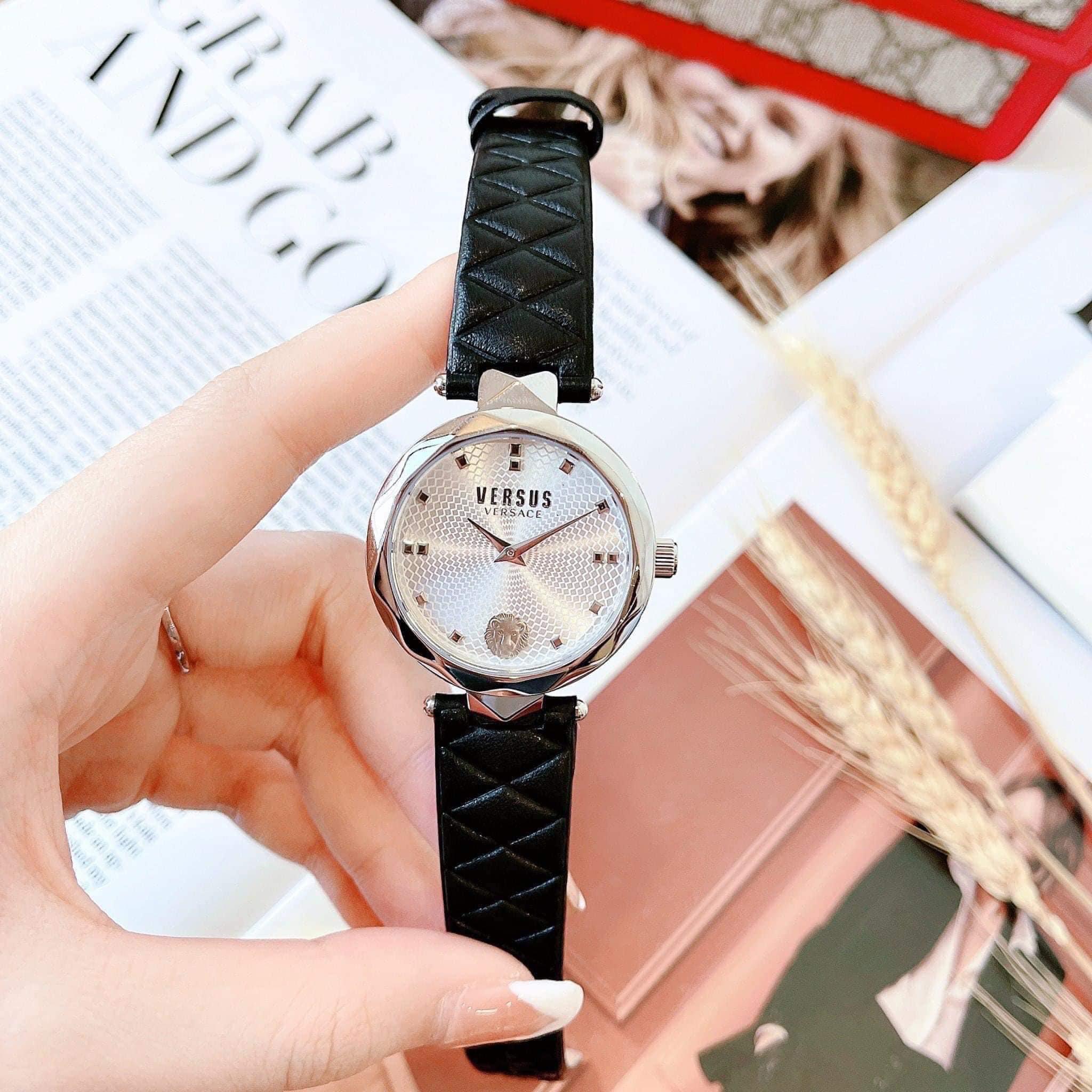 Đồng Hồ Versus Covent garden Watch  mặt chải tia hoạ tiết logo hãng sang trọng
