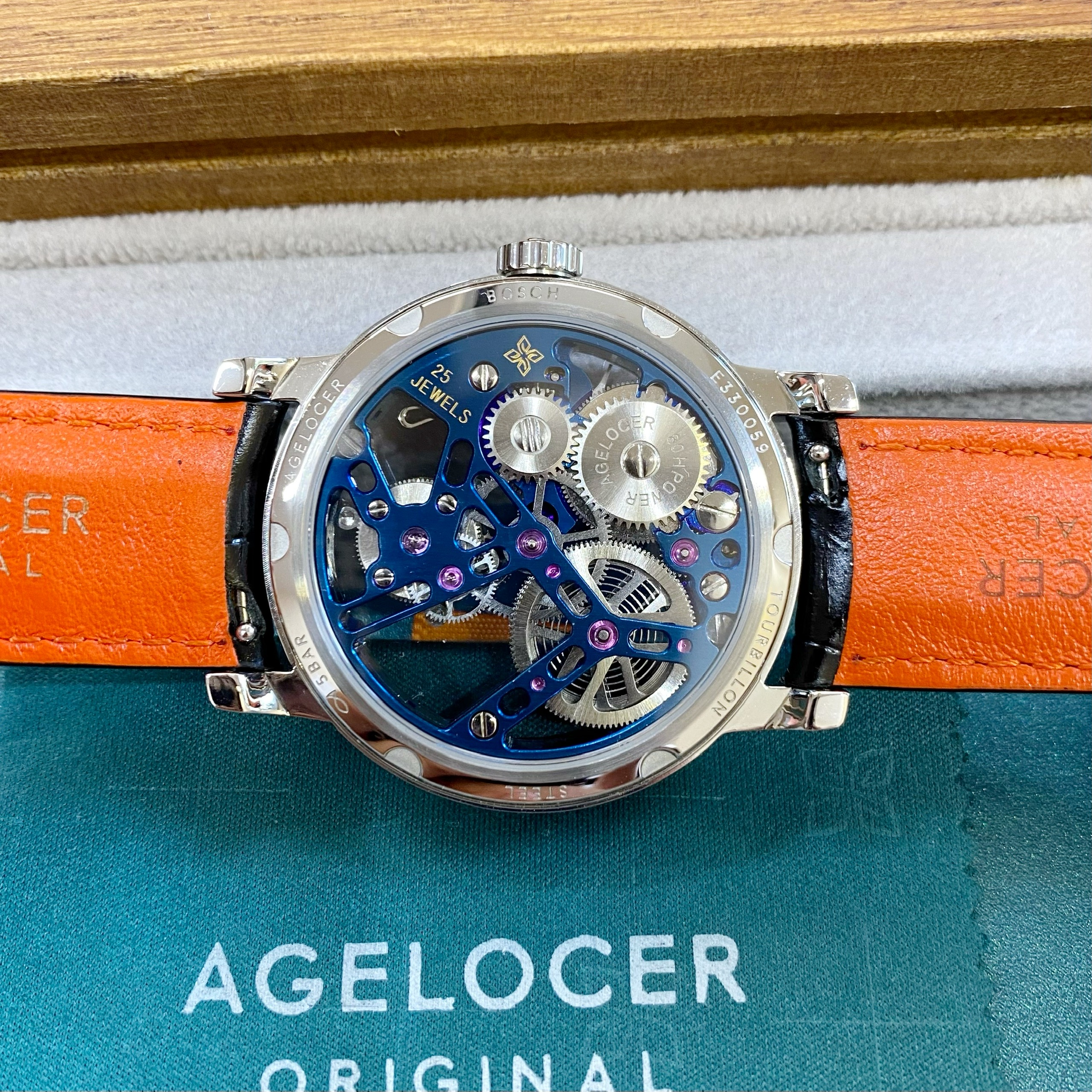 Đồng Hồ Nam Agelocer Bosch-Tourbillon 9004E1 lộ cơ Skeleton độc đáo và mặt kính Sapphire chắc chắn