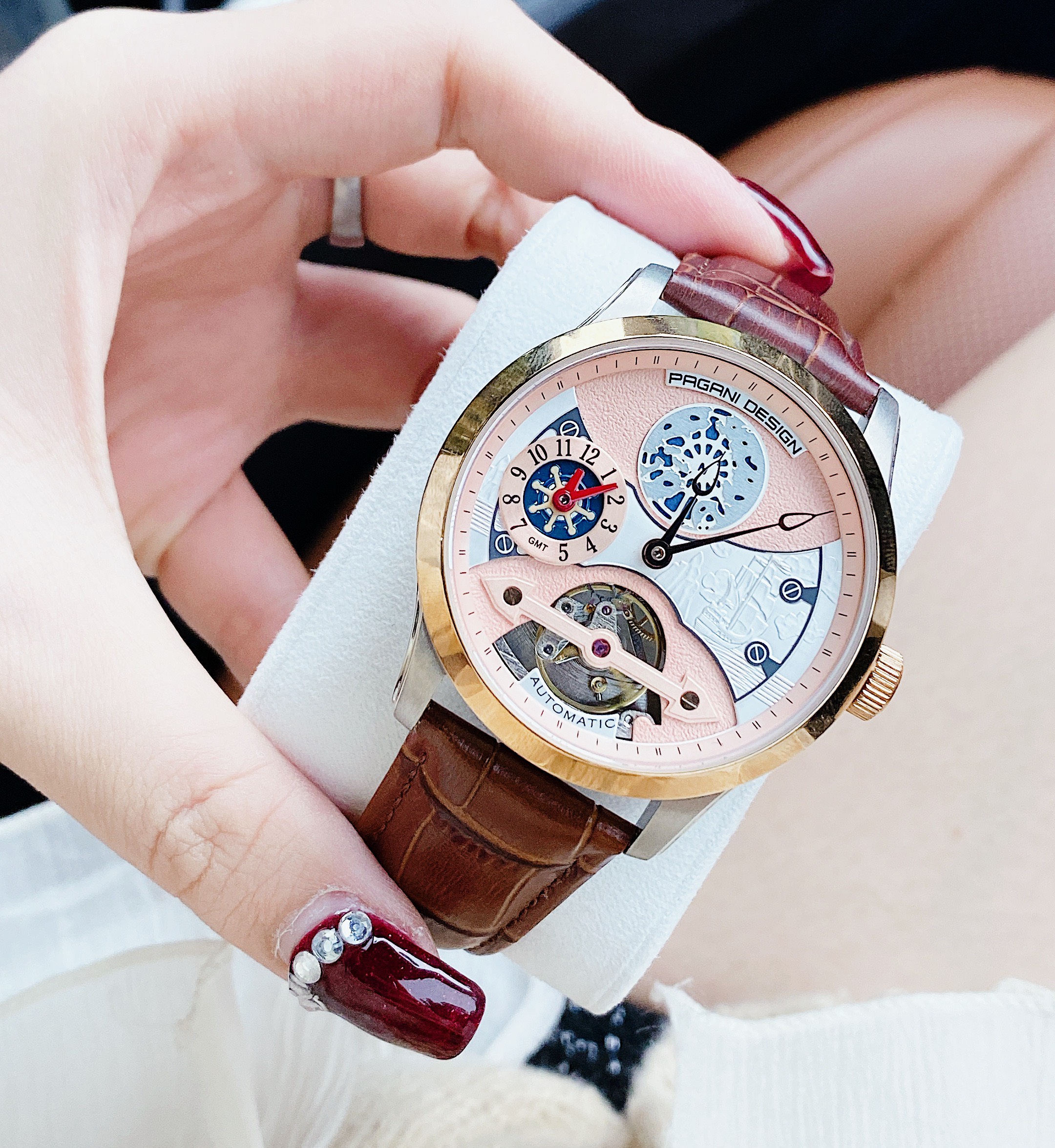 Đồng hồ Pagani by HanBoro dòng đồng hồ hãng với thiết kế độc đáo