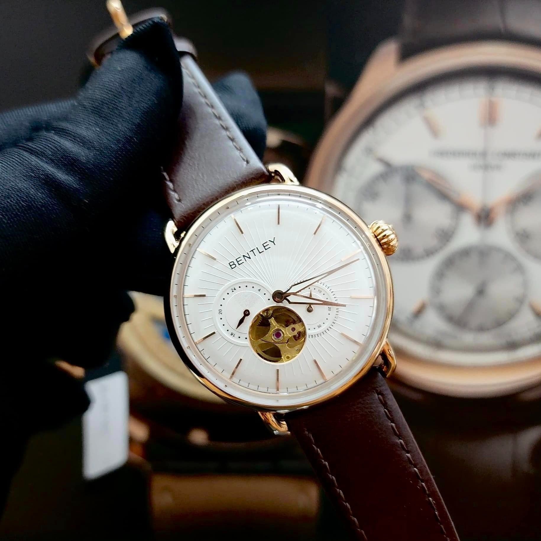Đồng Hồ Bentley BL1798-20 Sản phẩm hở tim kính cong lồi tuyệt đẹp