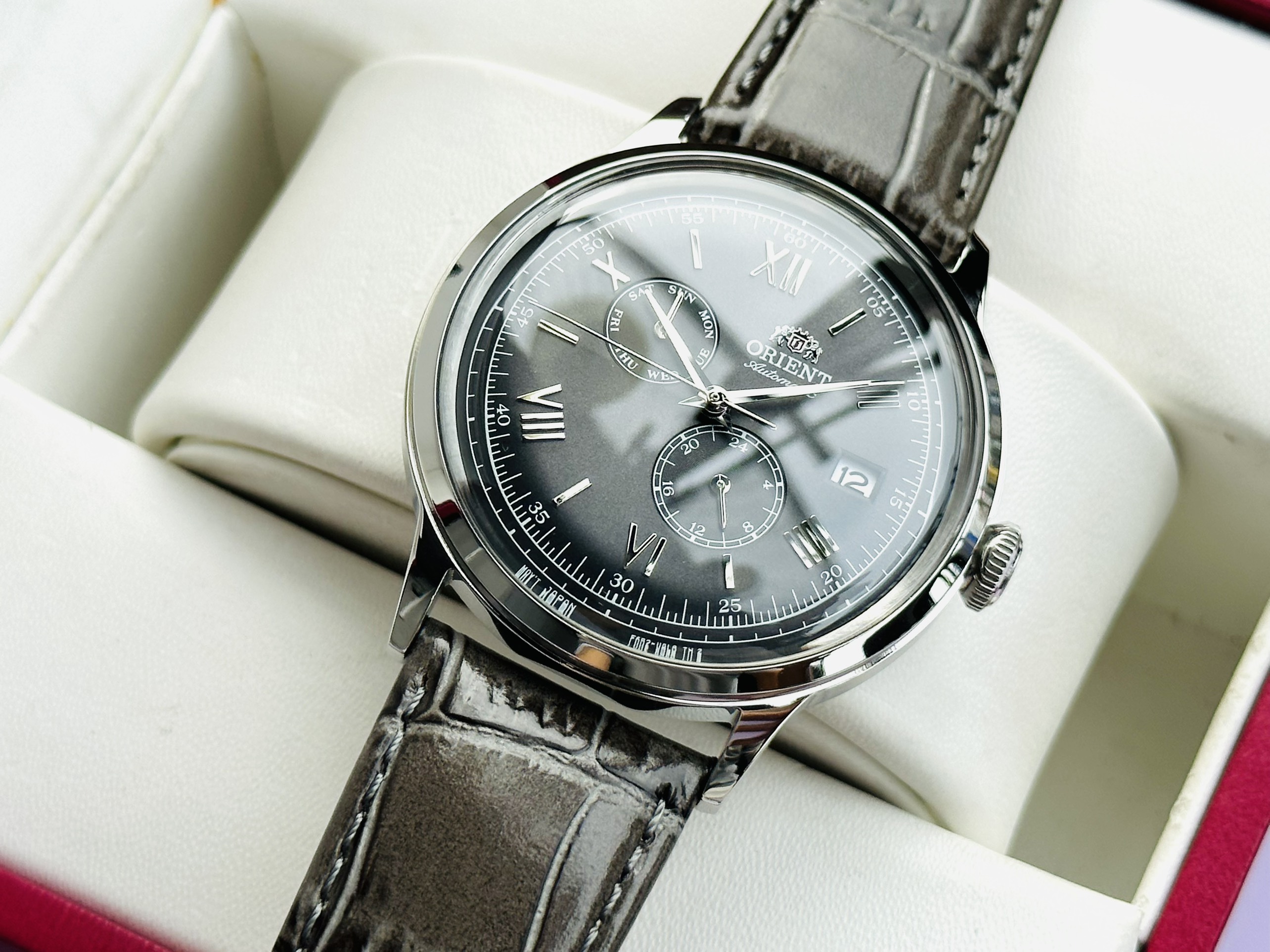 Đồng Hồ Orient bambino RA-AK0704N10B nhẹ nhàng thanh lịch cho anh em công sở