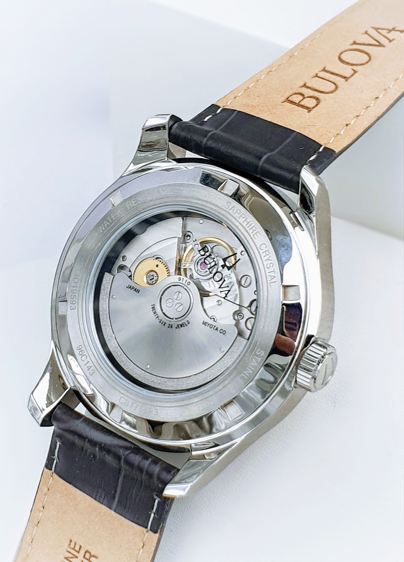 Đồng Hồ BULOVA Automatic 96C143 có 3 kim thể hiện giờ sáng tối và