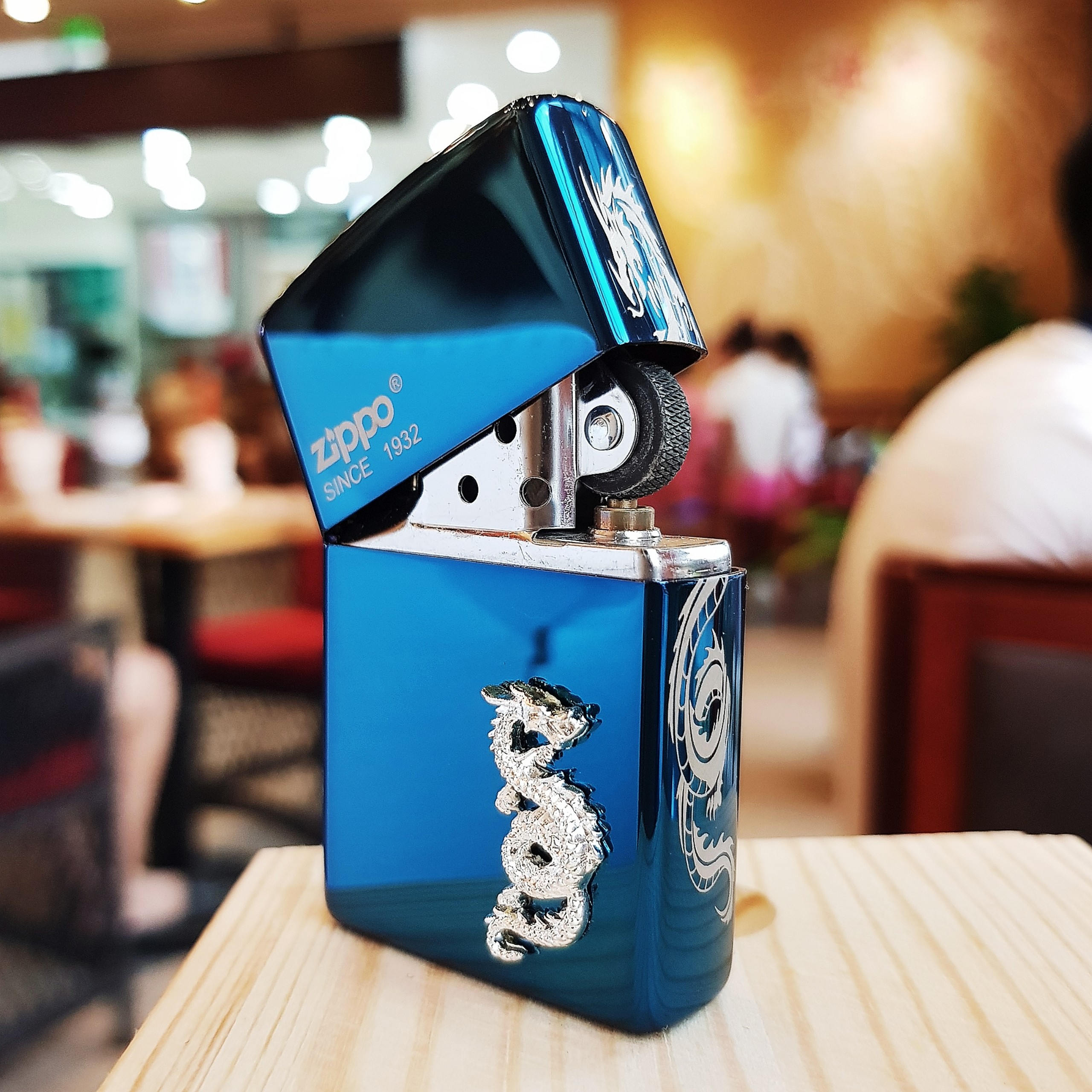 Bật lửa Zippo 252BL071 - Zippo Rồng - biểu tượng của quyền lực, sự giàu sang và phú quý