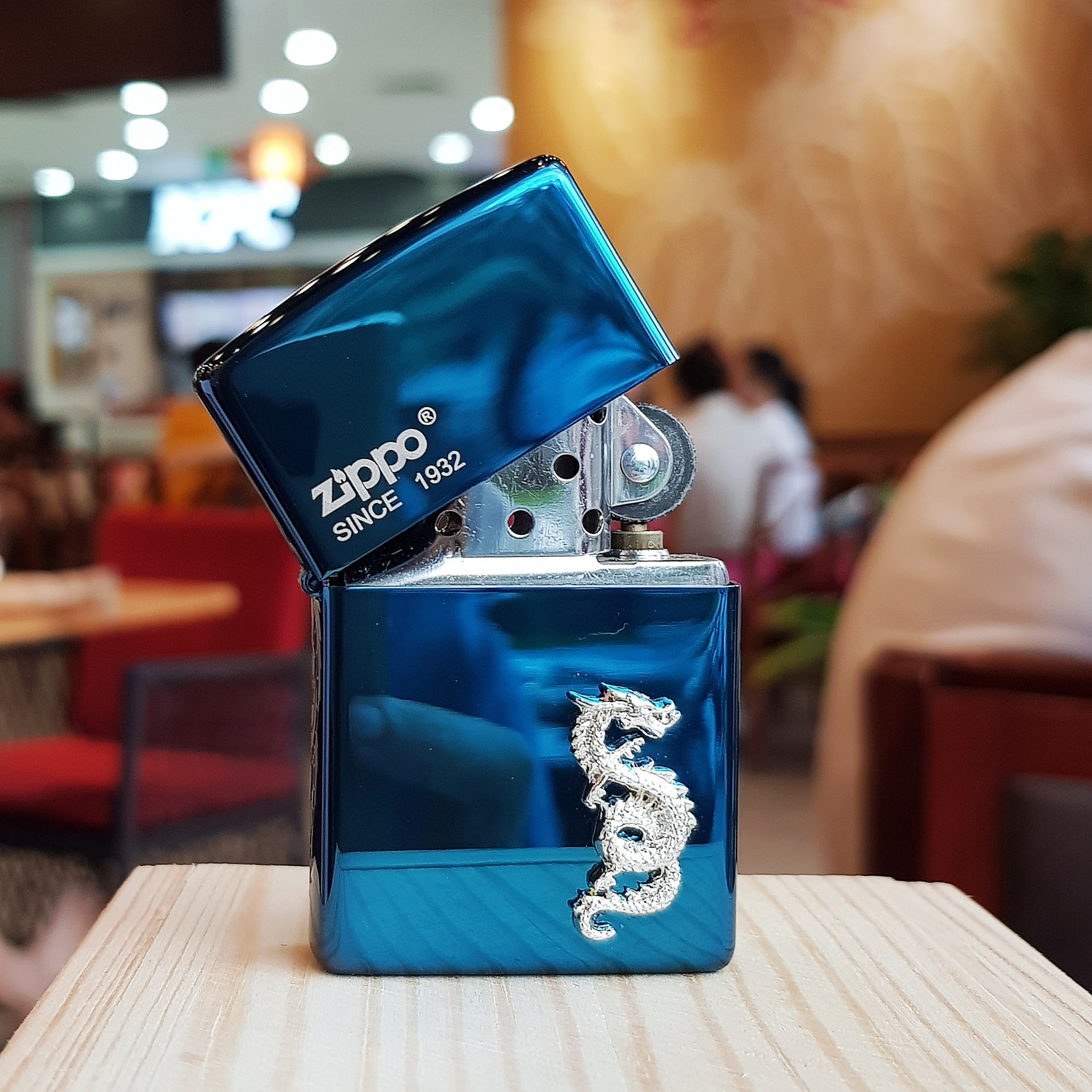 Bật lửa Zippo 252BL071 - Zippo Rồng - biểu tượng của quyền lực, sự giàu sang và phú quý