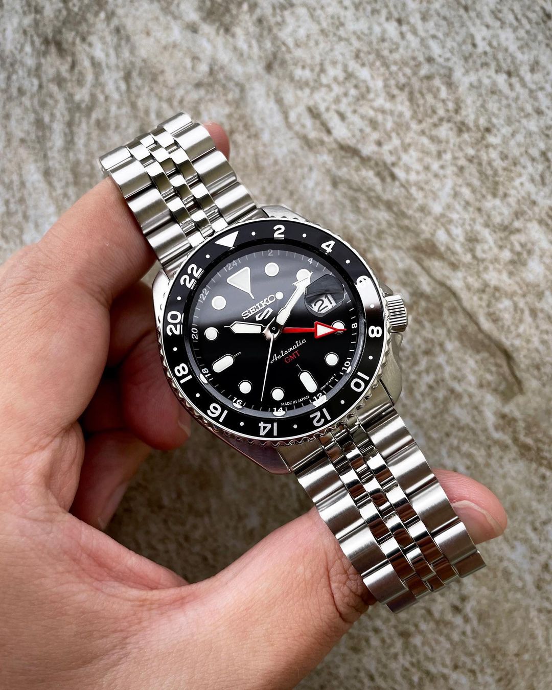 Đồng Hồ Seiko Sport Automatic GMT SSK001 - Mạnh Mẽ Vượt Thời Gian