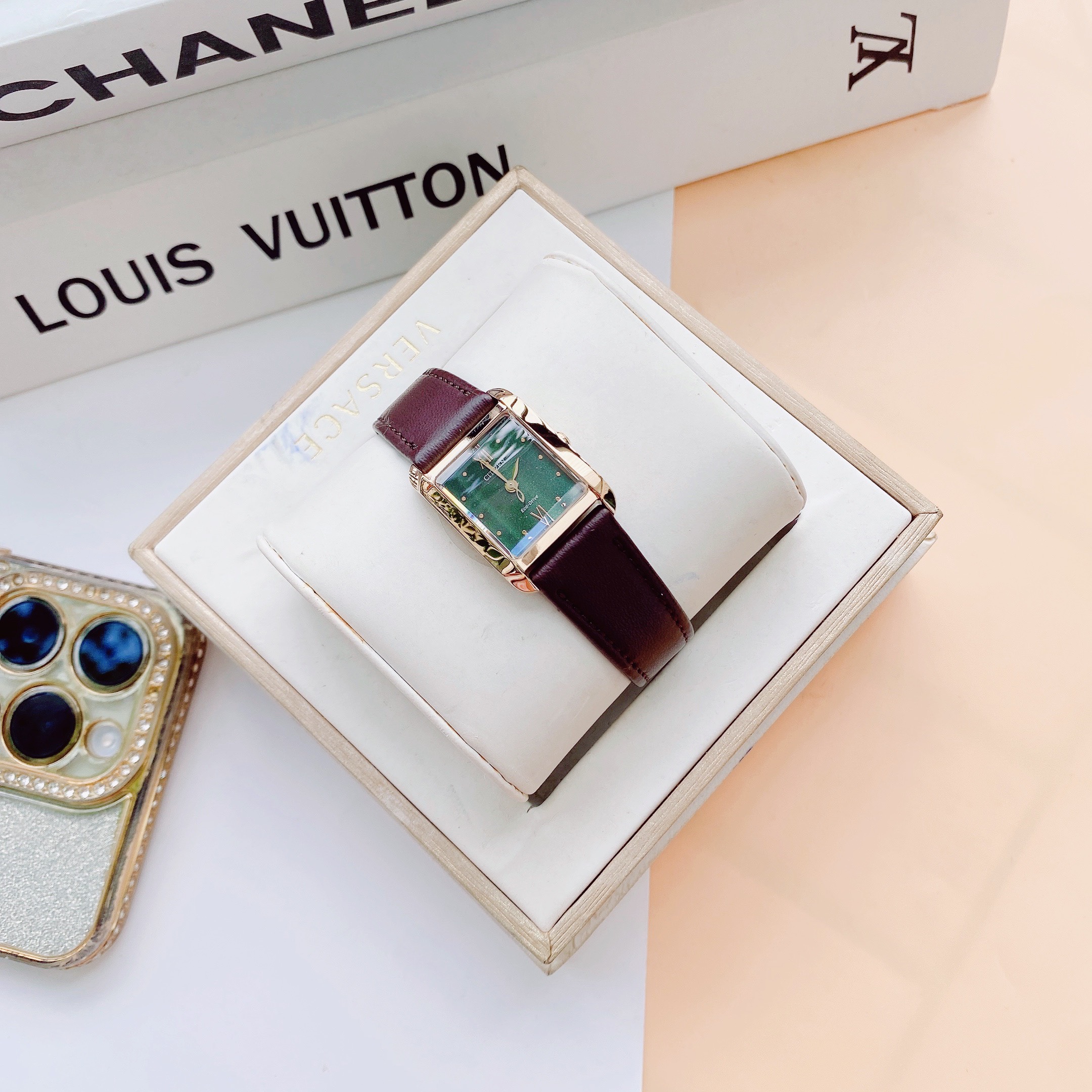 Đồng Hồ Citizen EW5593-13X - Nhỏ xinh lấp lánh cho chị em