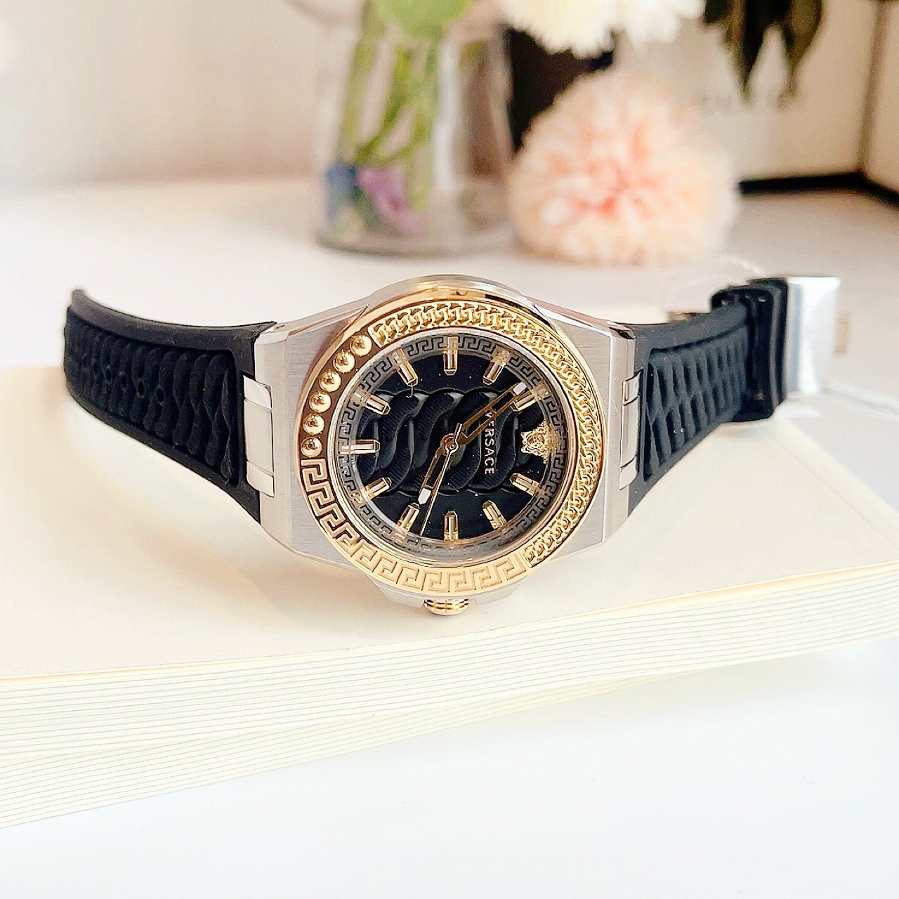 Đồng Hồ Versace Chain Reaction Unisex đẹp cá tính cho cả chàng và nàng