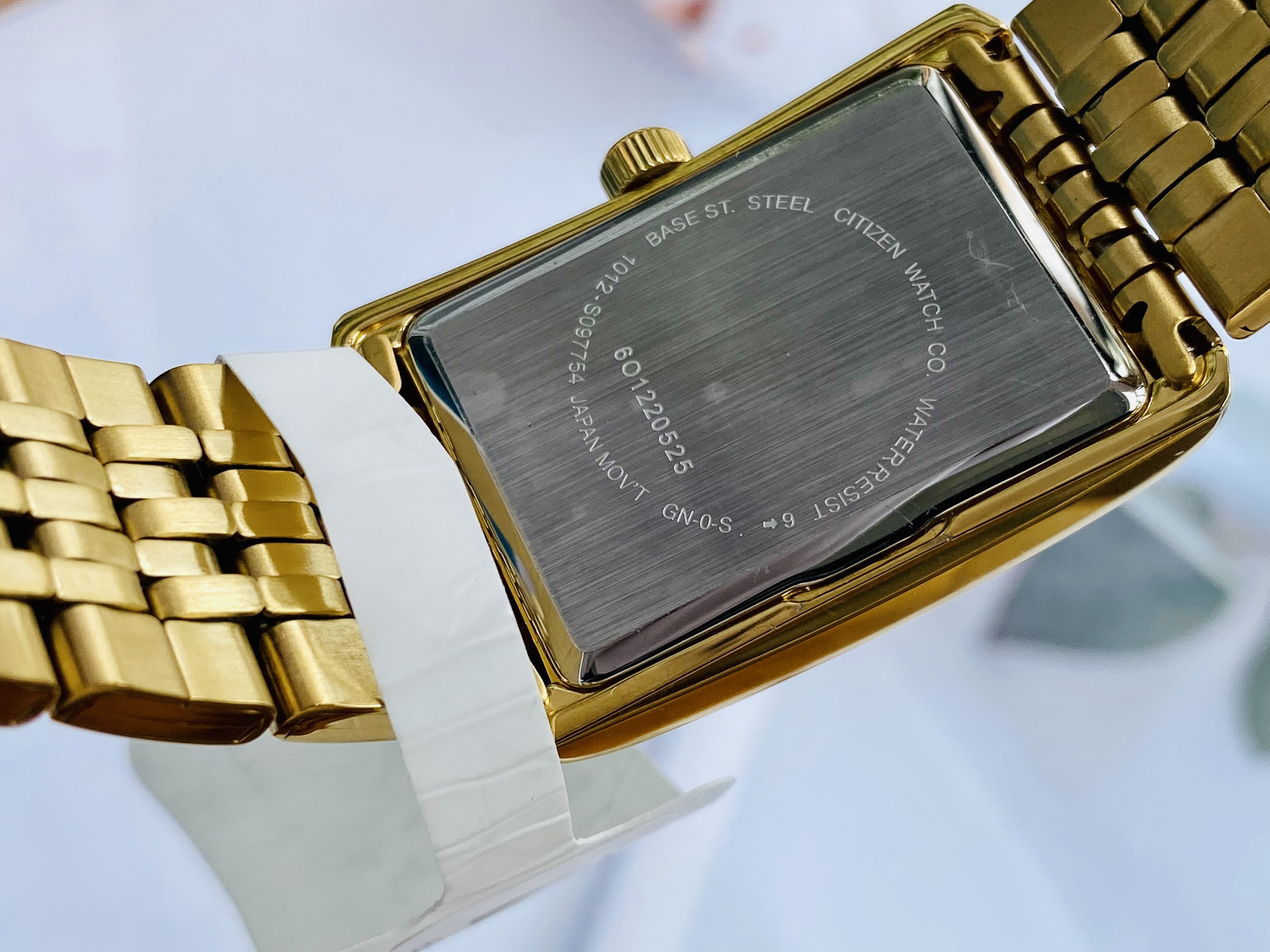 Đồng Hồ Nam Citizen BH1673-50E Đơn giản nhẹ nhàng nhưng không kém phần tinh tế