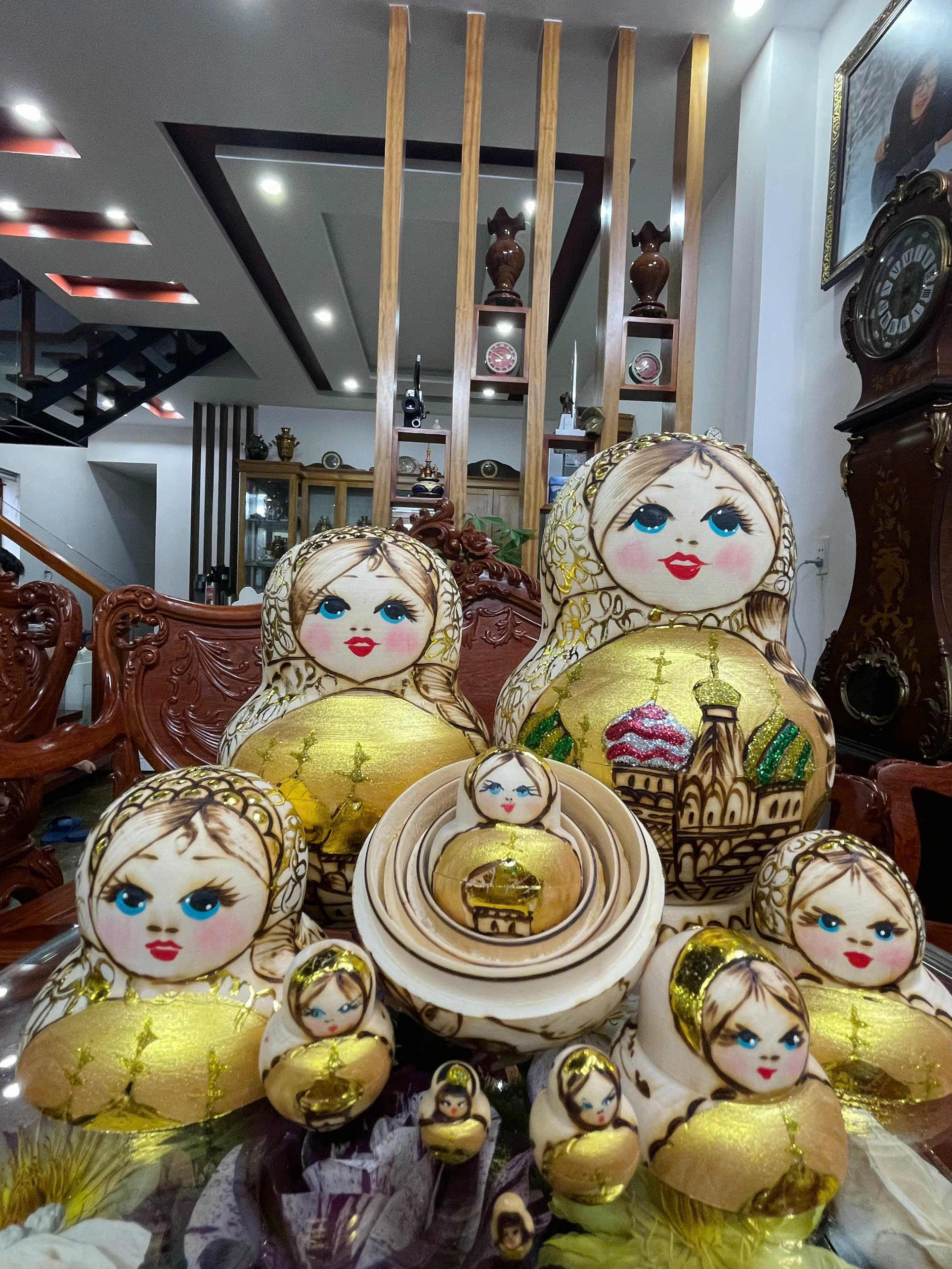 Búp Bê Matryoshka Nga – Biểu Tượng Gia Đình và Sự Gắn Kết Văn Hóa Nga BB044