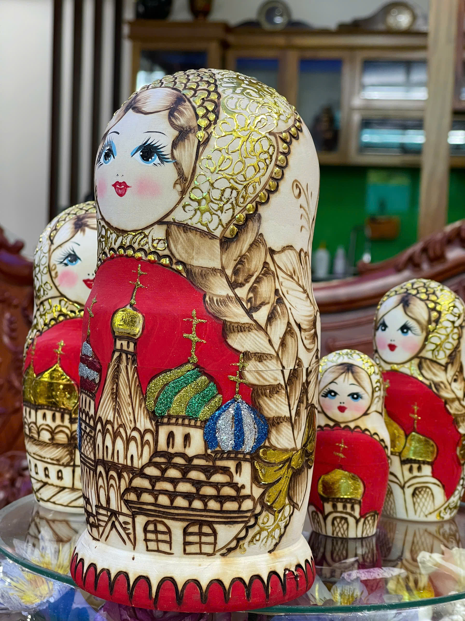 Búp bê Nga Matryoshka không chỉ đơn thuần là một tác phẩm nghệ thuật - 7 con cao 22cm BB042