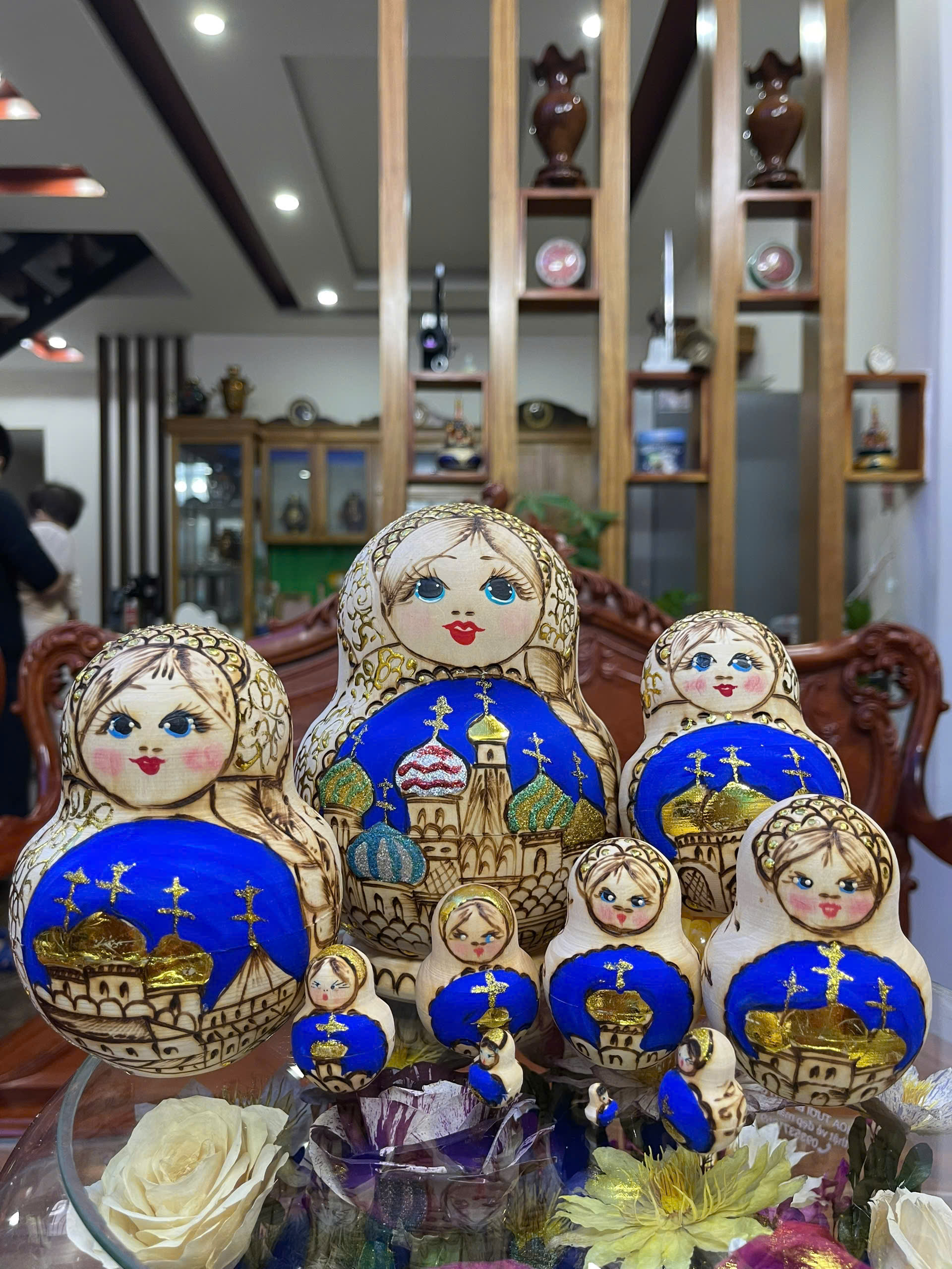 Búp Bê Matryoshka Nga - Nhà thờ Thánh Basil – Biểu Tượng Kiến Trúc Nga trên Sản Phẩm Lưu Niệm BB045