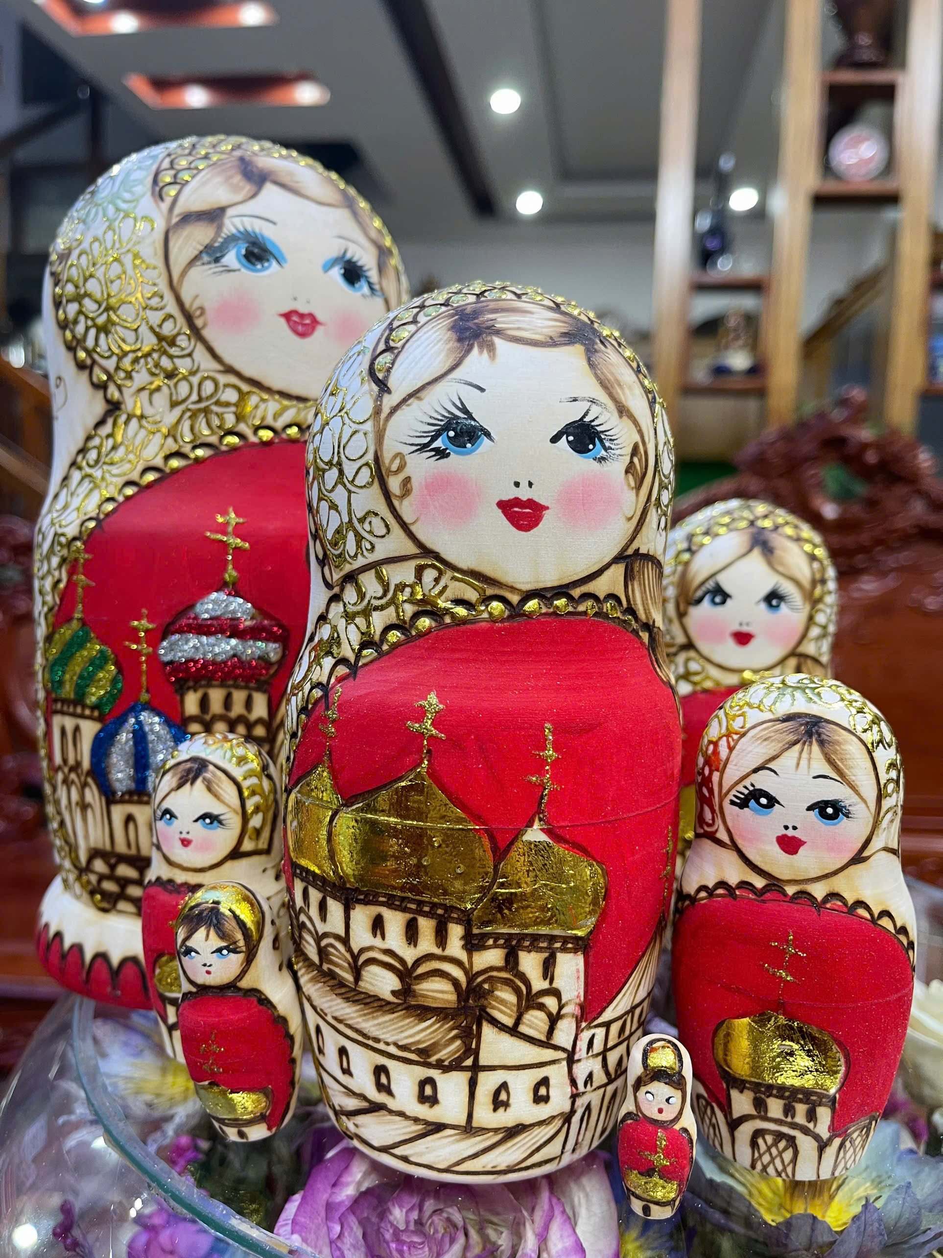 Búp bê Nga Matryoshka không chỉ đơn thuần là một tác phẩm nghệ thuật - 7 con cao 22cm BB042