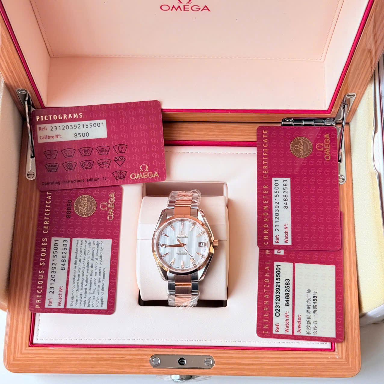 Đồng hồ Omega Seamaster Aqua Terra 150M 231.20.39.21.55.001 – Đẳng cấp vàng khối, máy Chronometer 8500, sang trọng vượt chuẩn