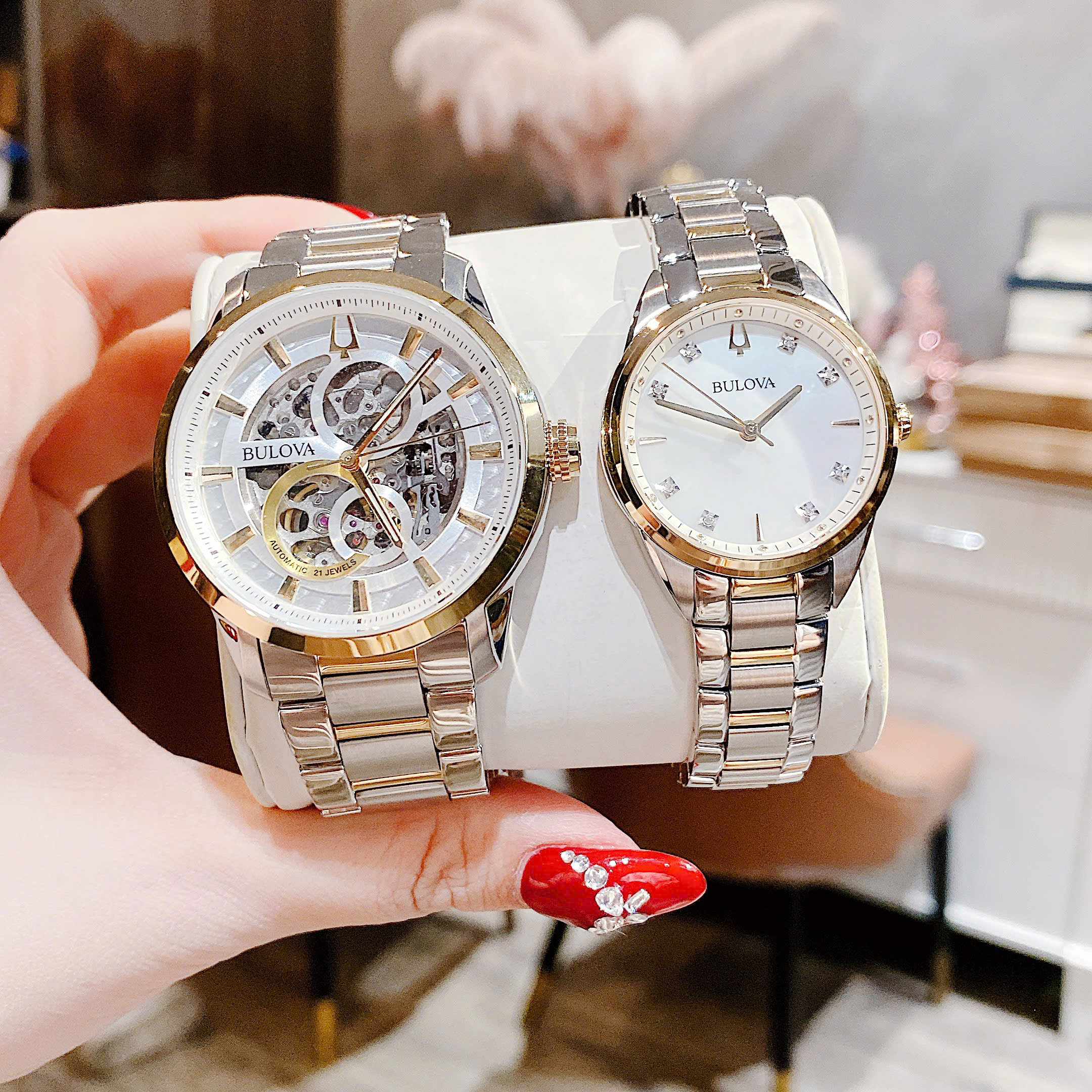 Đồng Hồ Đôi Bulova Skeleton 98A214 Nam & Bulova Sutton 98P184 Nữ Sự Kết Hợp Hoàn Hảo Giữa Cá Tính Nam Tính Và Thanh Lịch Nữ Tính