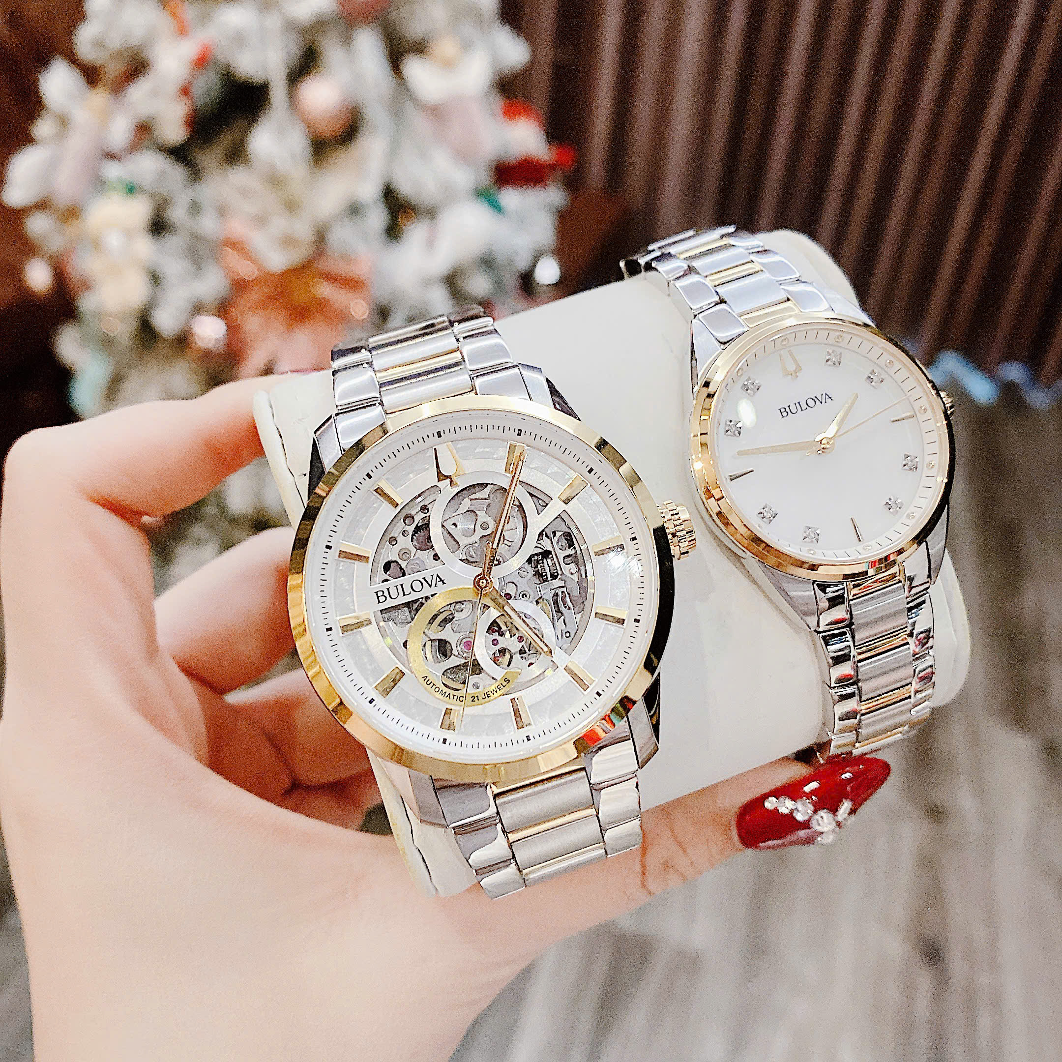 Đồng Hồ Đôi Bulova Skeleton 98A214 Nam & Bulova Sutton 98P184 Nữ Sự Kết Hợp Hoàn Hảo Giữa Cá Tính Nam Tính Và Thanh Lịch Nữ Tính