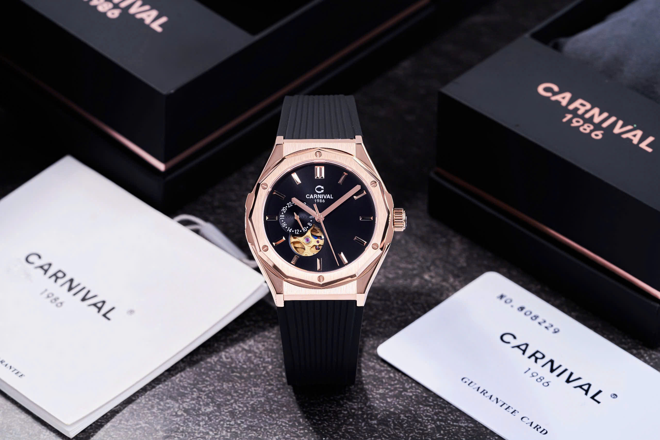 Đồng hồ đôi Carnival 8189G-VH-DCS-D & 8168L2-VH-DCS-D – Set couple thể thao sang trọng, lựa chọn hoàn hảo cho cặp đôi hiện đại