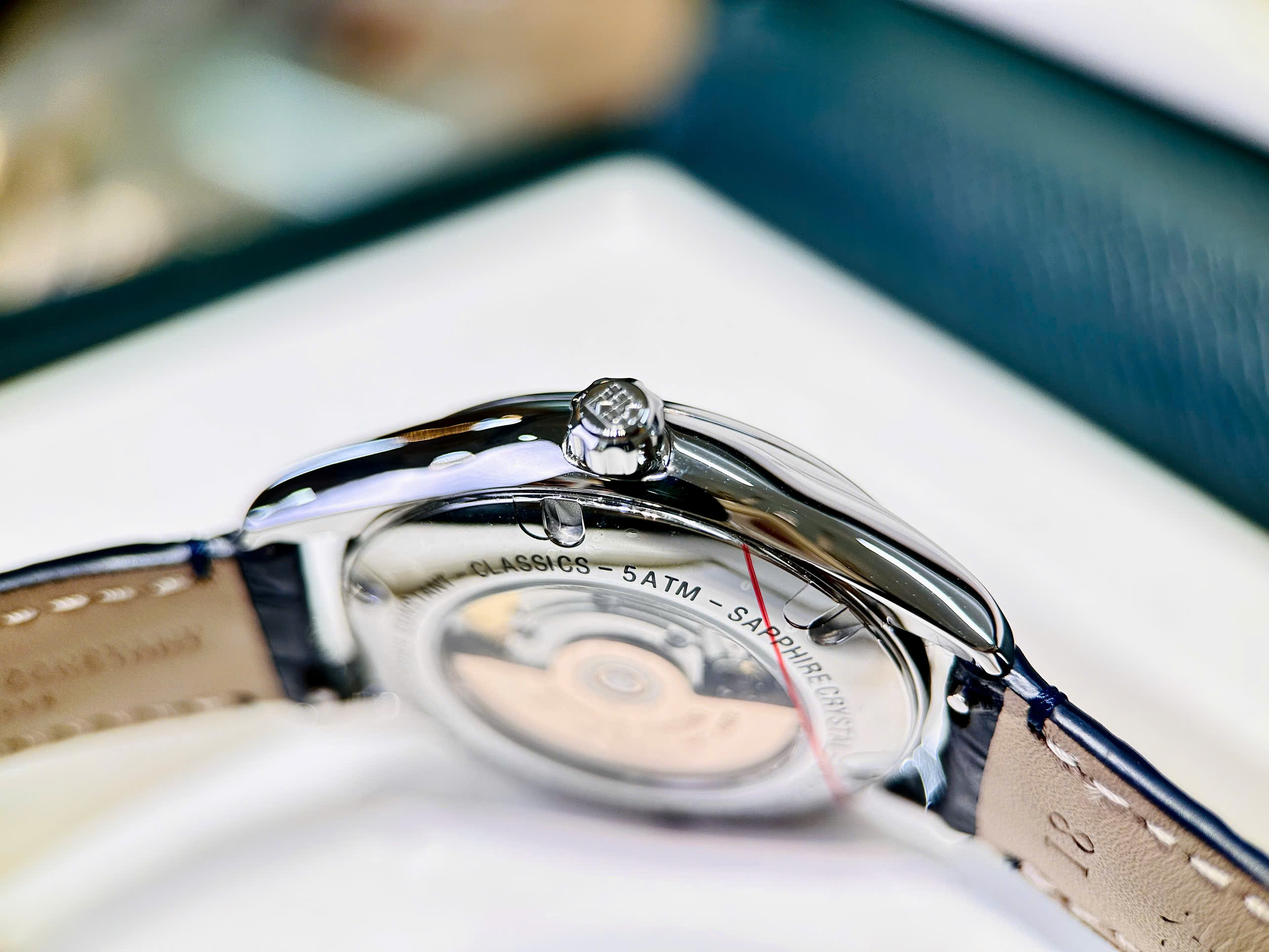 Đồng hồ Frederique Constant Automatic Unisex FC-318MPN3B6 – Dresswatch Thụy Sĩ thanh lịch, chuẩn mực tinh giản