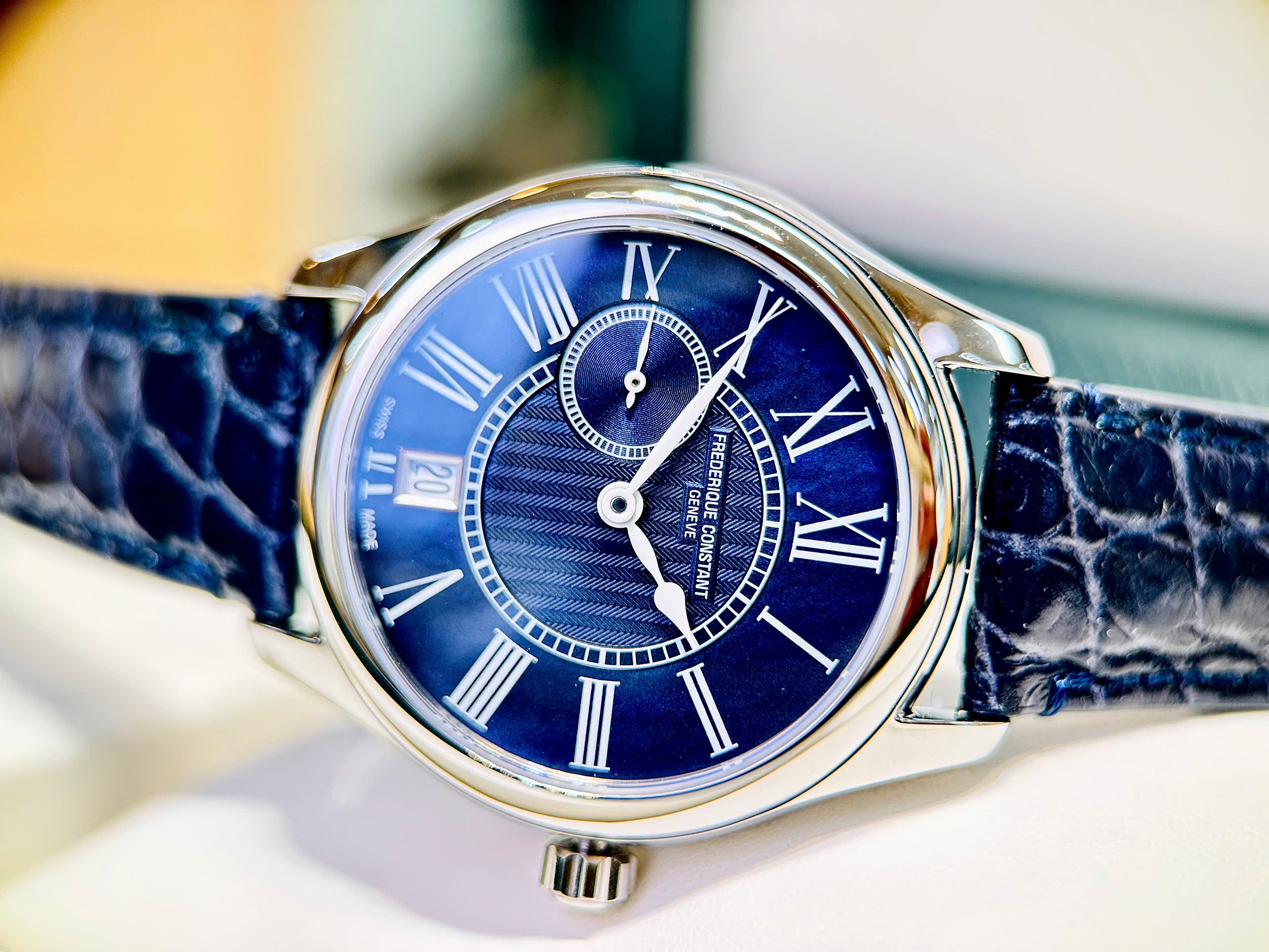 Đồng hồ Frederique Constant Automatic Unisex FC-318MPN3B6 – Dresswatch Thụy Sĩ thanh lịch, chuẩn mực tinh giản