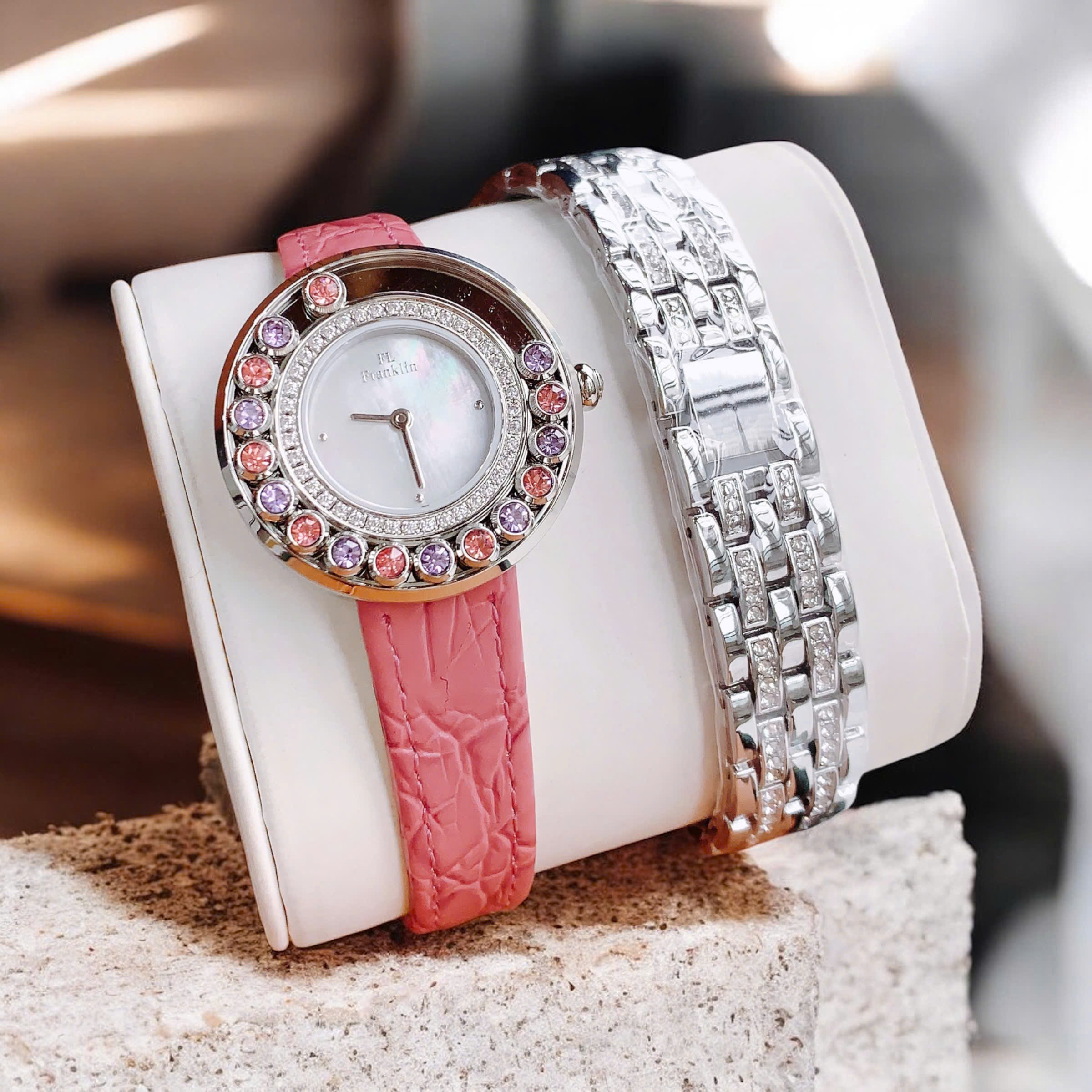 Đồng hồ FL5888 Franklin – Biểu tượng của vẻ đẹp sang chảnh hiện đại