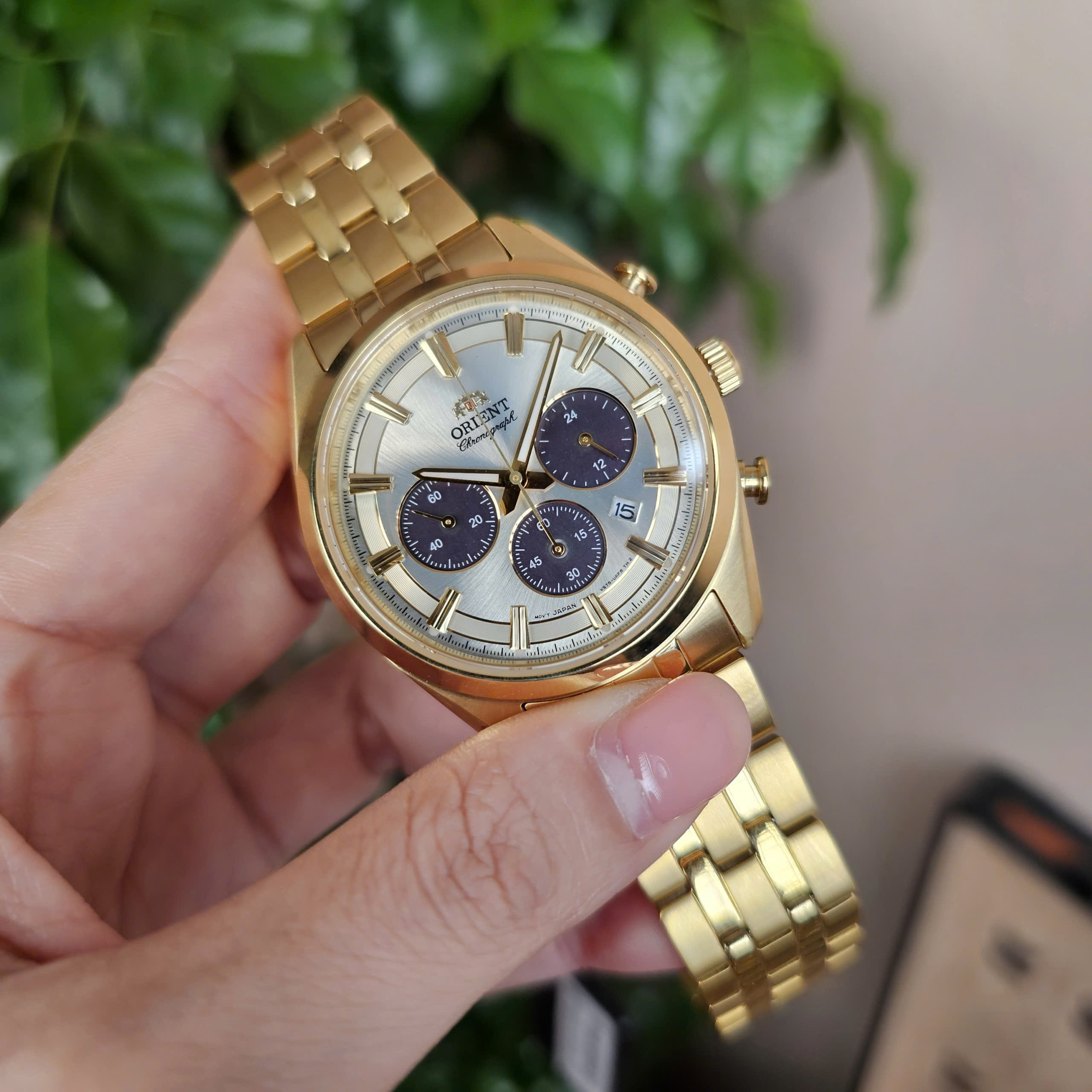 Đánh Giá Đồng Hồ Nam Orient Quartz Solar Contemporary Chronograph RA-TX0301G10B – Vẻ Đẹp Sang Trọng Cùng Công Nghệ Năng Lượng Ánh Sáng Nhật Bản