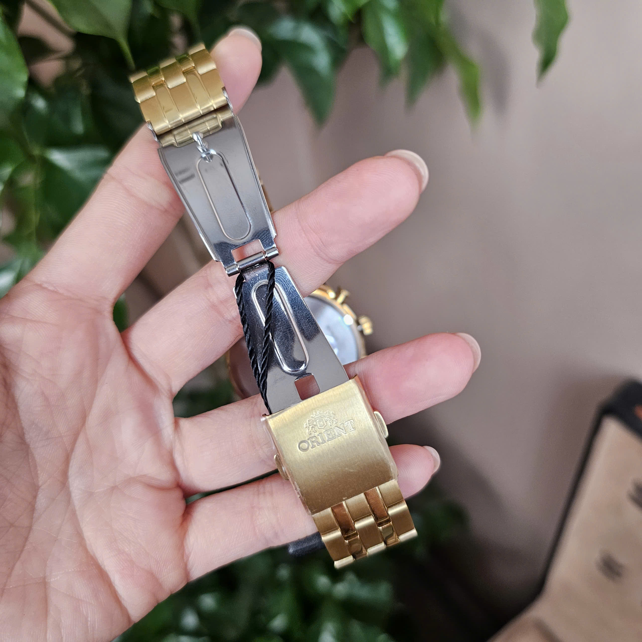 Đánh Giá Đồng Hồ Nam Orient Quartz Solar Contemporary Chronograph RA-TX0301G10B – Vẻ Đẹp Sang Trọng Cùng Công Nghệ Năng Lượng Ánh Sáng Nhật Bản