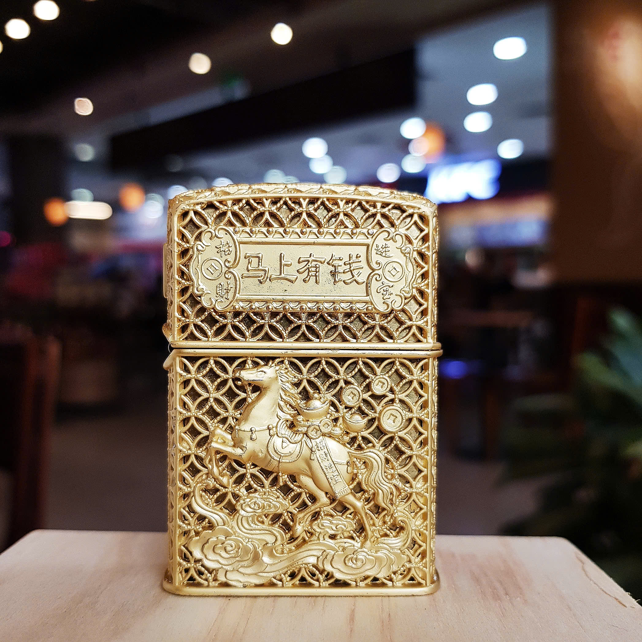 Bật Lửa Zippo Limited Edition 2026 Ngựa Cõng Vàng – Biểu Tượng Phú Quý Và Thành Công Dành Riêng Cho Thị Trường Châu Á