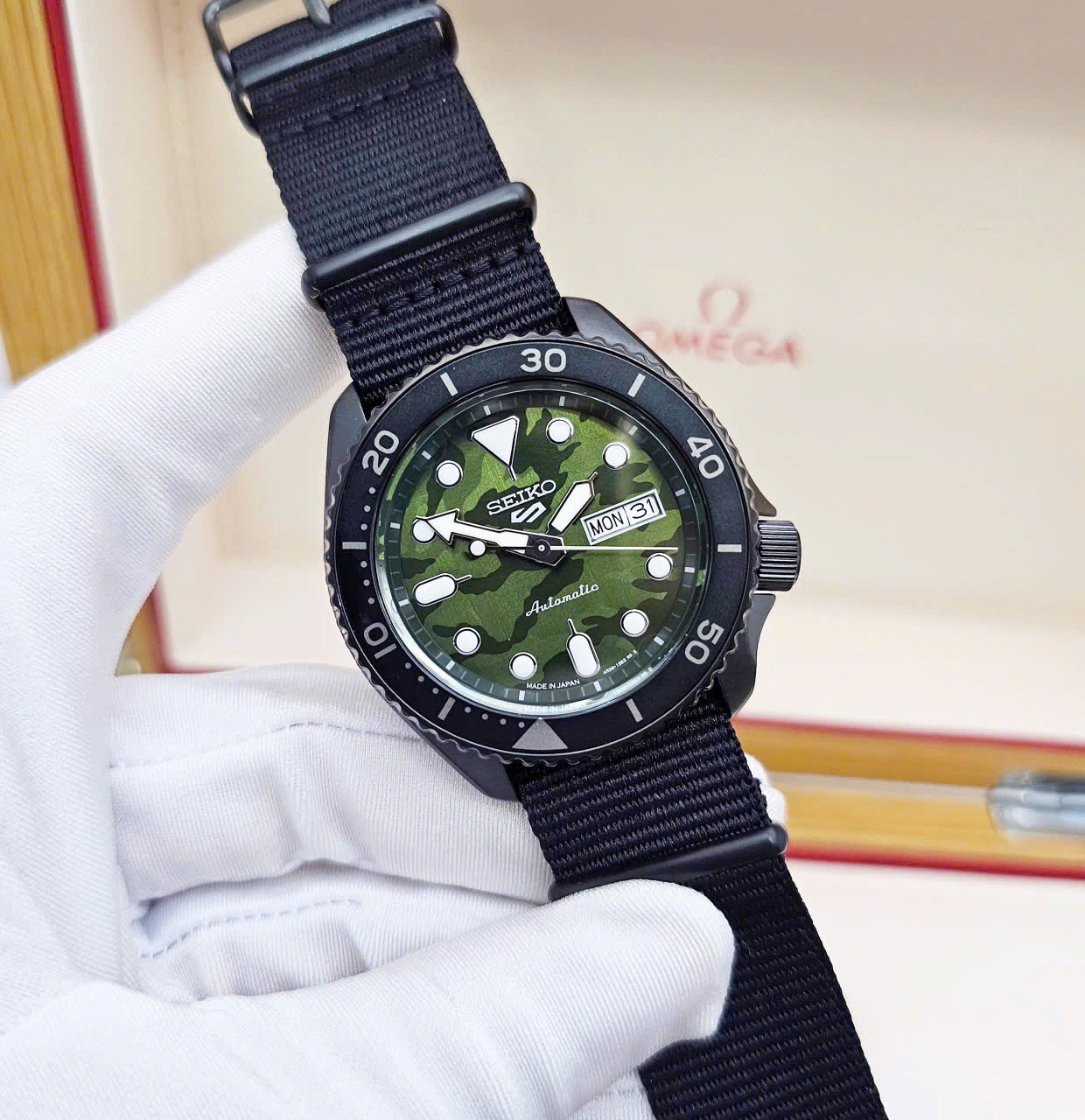 Đồng Hồ Nam Seiko 5 Automatic Sport SRPJ37 – Thiết Kế Thể Thao Phong Cách Quân Đội, Máy Automatic Nhật Bản Bền Bỉ