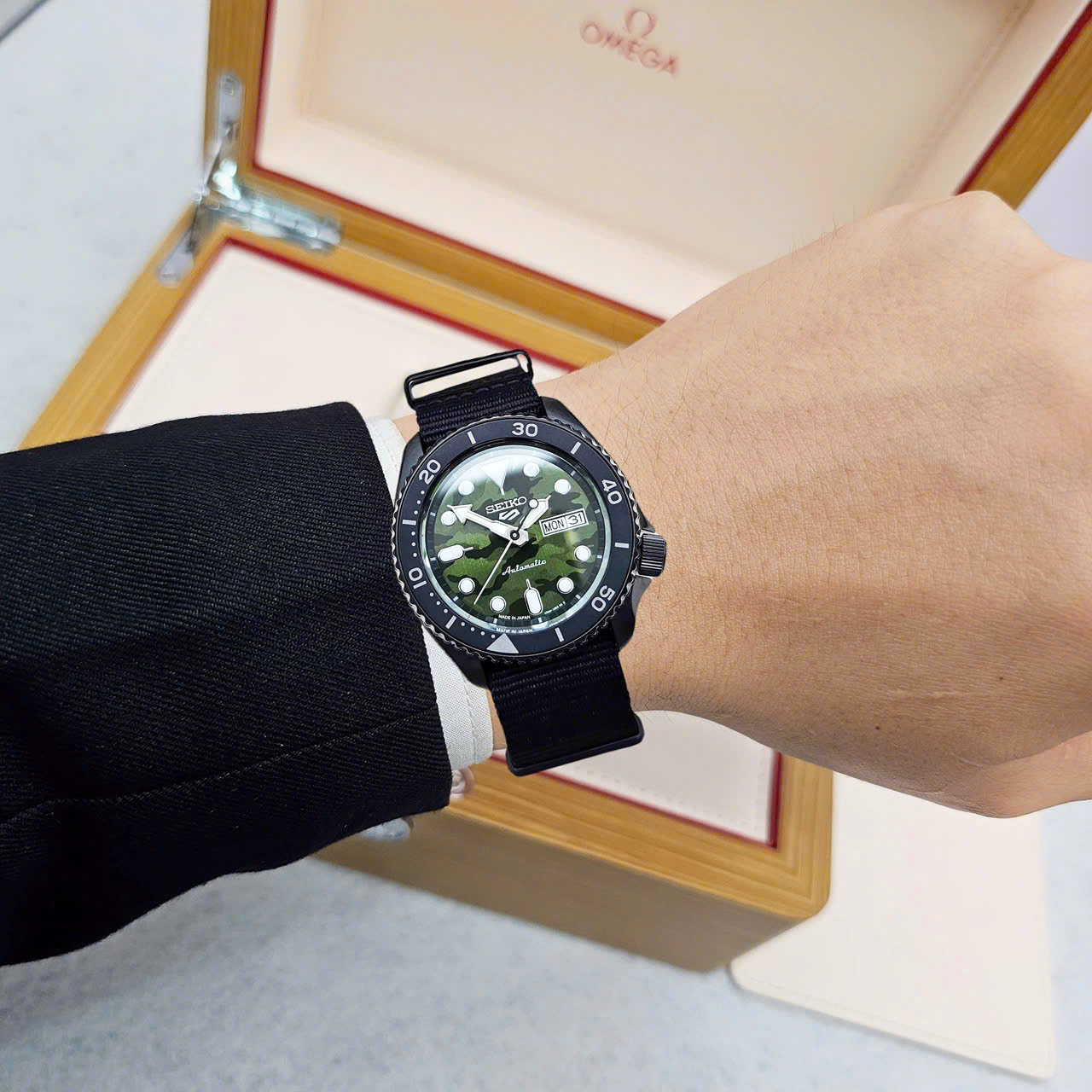 Đồng Hồ Nam Seiko 5 Automatic Sport SRPJ37 – Thiết Kế Thể Thao Phong Cách Quân Đội, Máy Automatic Nhật Bản Bền Bỉ