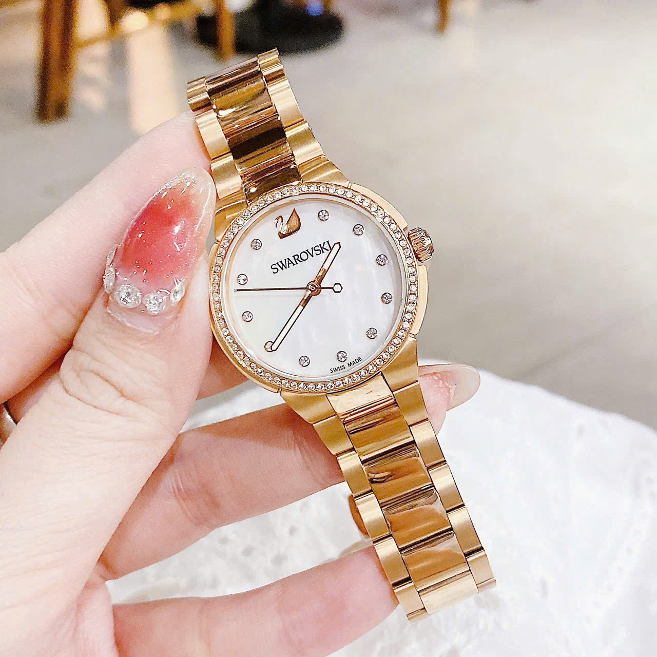 Đồng Hồ Swarovski City Mini 5221176 – Vẻ Đẹp Tinh Tế Với Pha Lê Swarovski Lấp Lánh Chuẩn Swiss Made