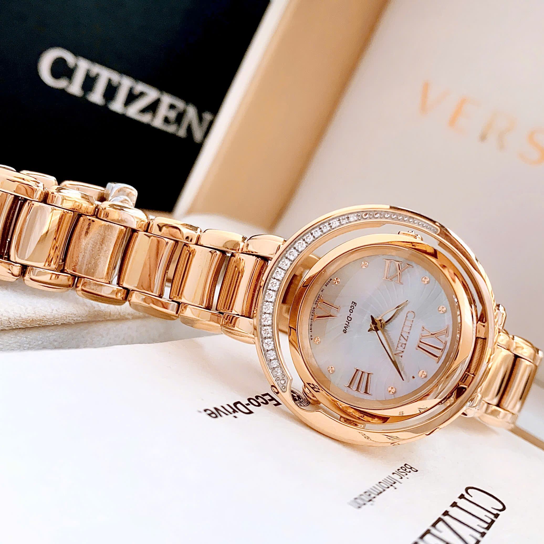 Đồng Hồ Nữ Citizen Eco-Drive EX1122-58D – Mẫu Đồng Hồ Cao Cấp Với Viền Đính Kim Cương Sang Trọng