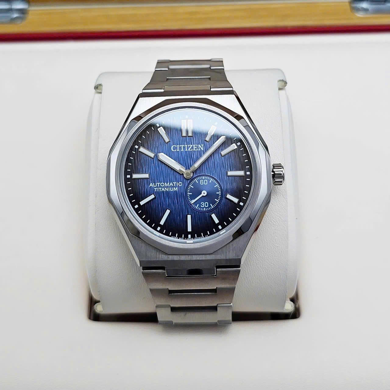 Đồng Hồ Nam Citizen Automatic Zenshin 60 Super Titanium NK5020-58M – Mặt Xanh Chuyển Sắc, Super Titanium Siêu Nhẹ, Trữ Cót 60 Giờ
