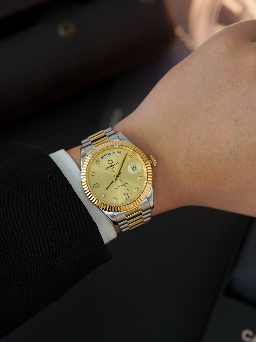 Đồng Hồ Nam Carnival Automatic 8239G-CV-V – Thiết Kế “Tiểu Rolex Style” Day-Date, Size 38mm, Mặt Vàng Sang Trọng
