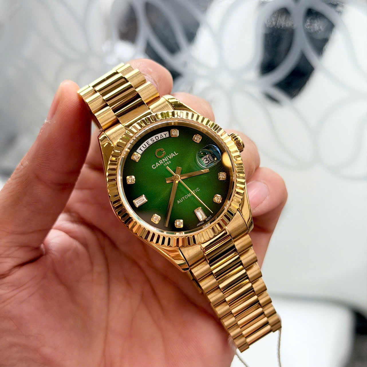Đồng Hồ Carnival Automatic 8239G 18 Màu Nam Day-Date – Automatic Japan, Sapphire 38mm, Vỏ Thép, Mạ Vàng, Dây Thép, Demi