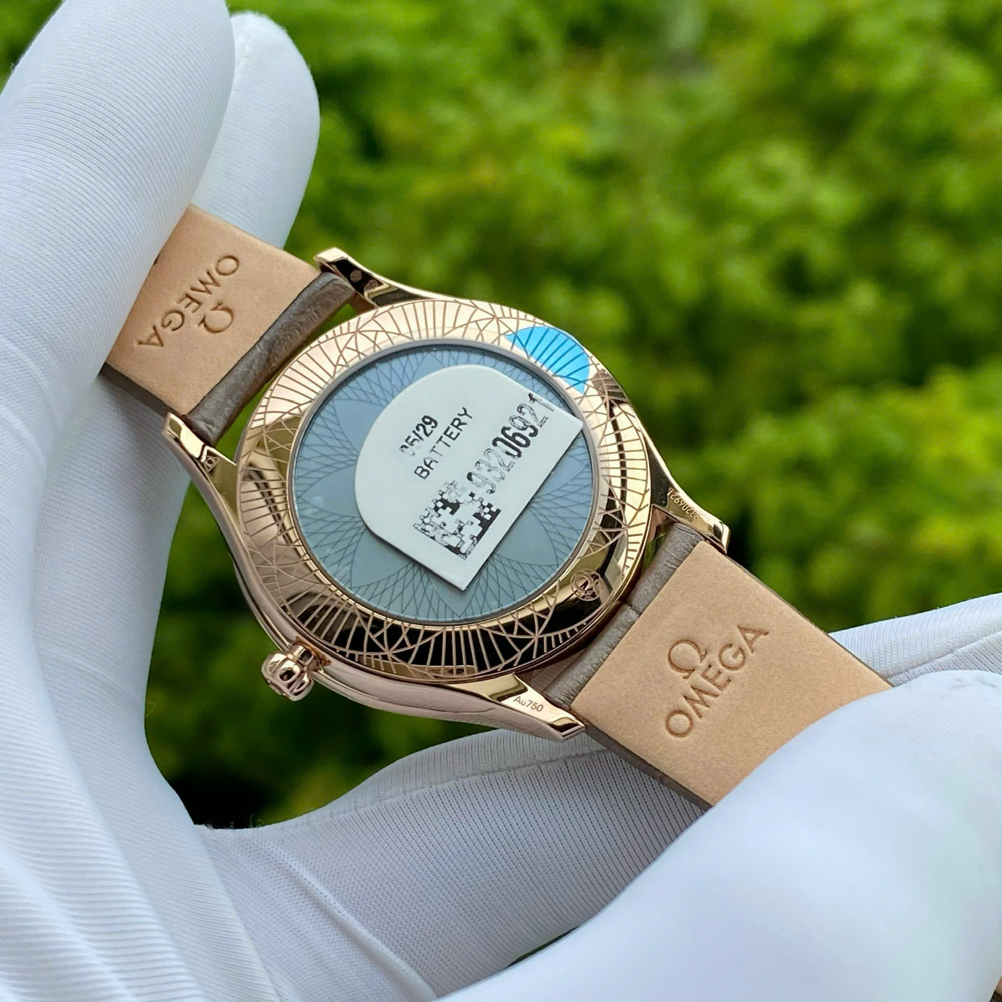 Đồng Hồ OMEGA De Ville Trésor 428.58.36.60.13.001 Nữ 18K Sedna Gold Mặt Nâu Kim Cương