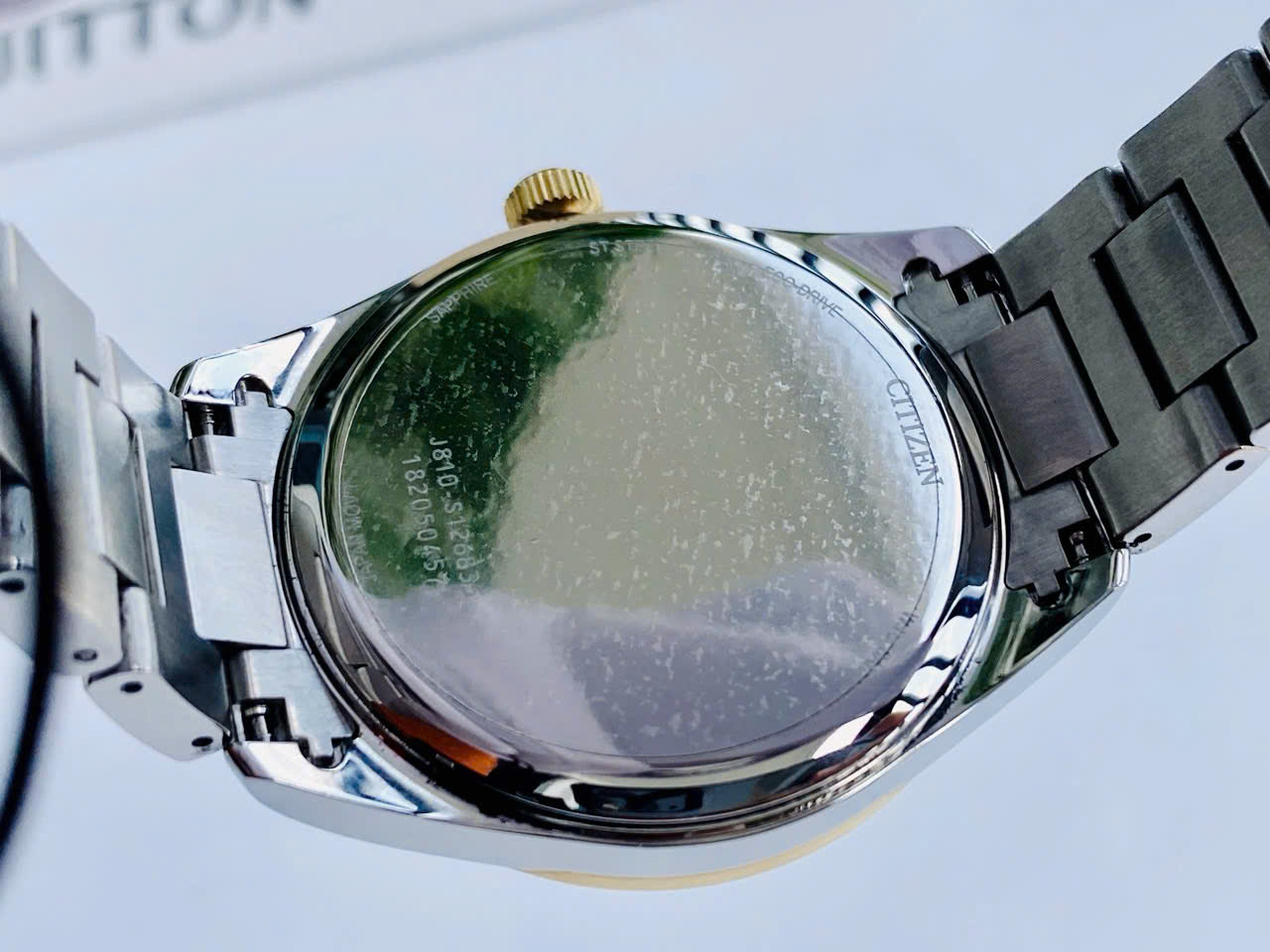 Đồng Hồ Citizen Arezzo AW1694-50A – Demi Vàng Trắng Sang Trọng, Eco-Drive, Sapphire 40mm