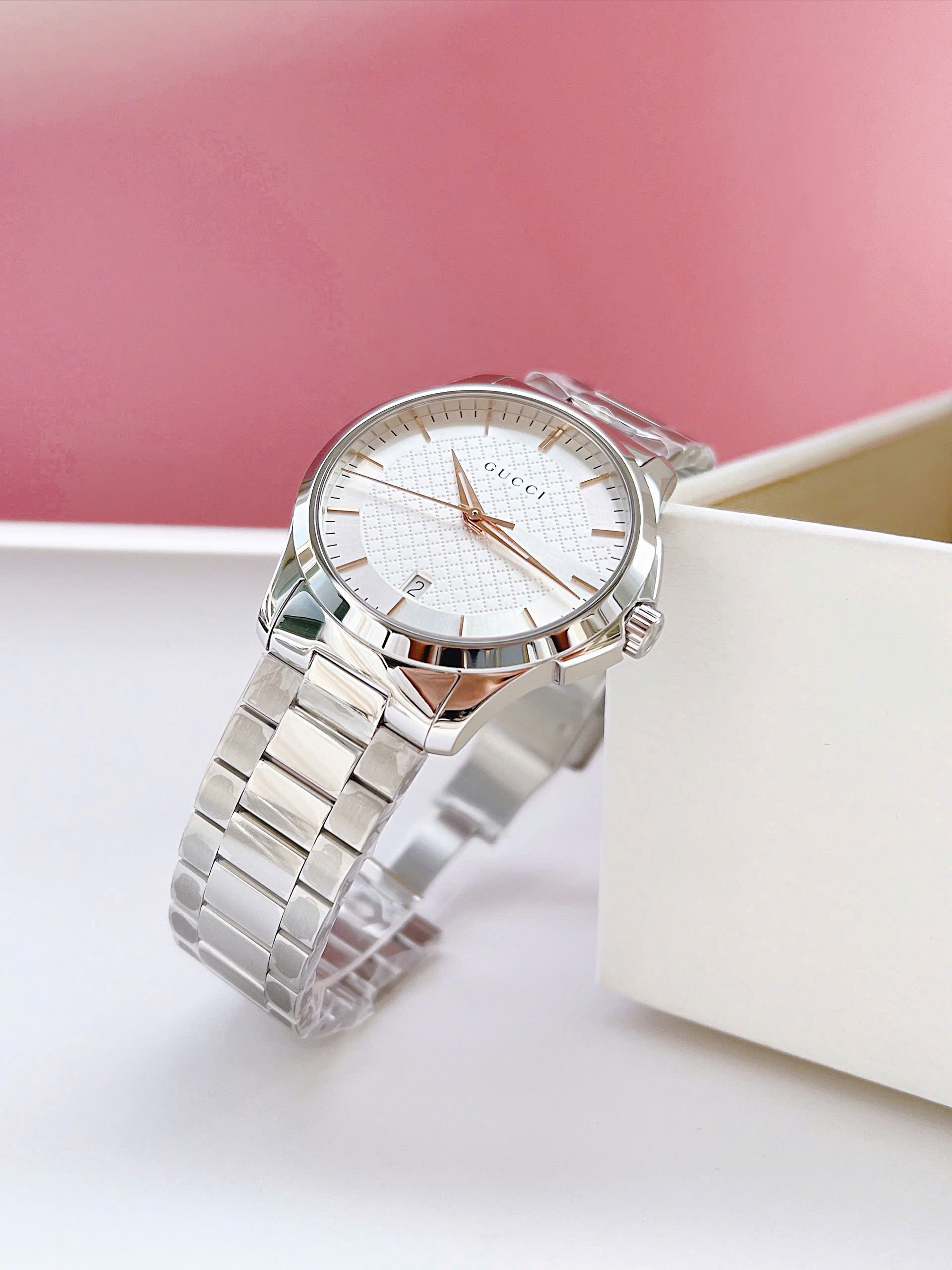 Cặp Đồng Hồ Đôi Gucci G-Timeless Tone Bạc Mặt Bạc – Nam 38mm Nữ 28mm