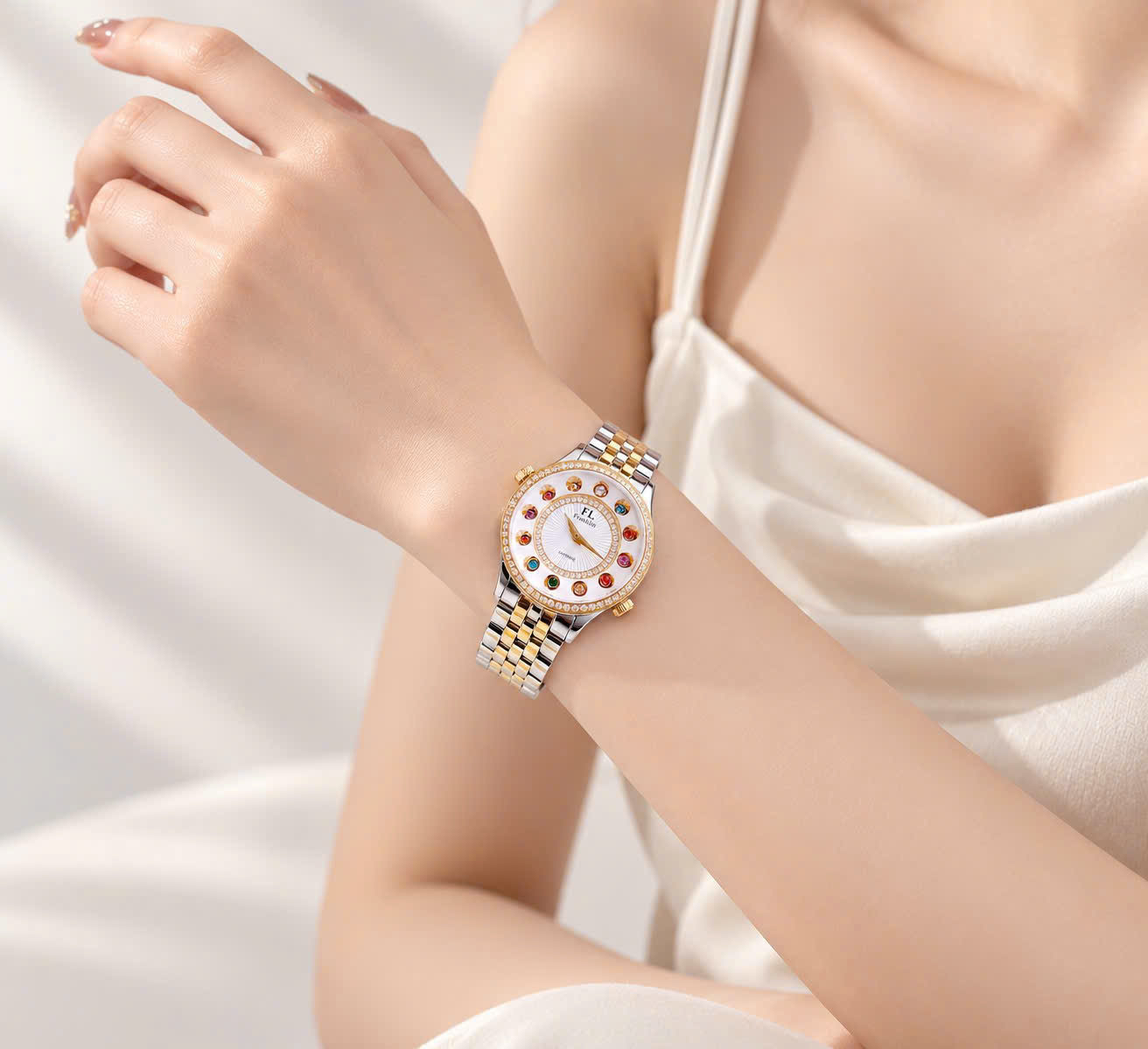 Đồng Hồ Franklin FL5999 FD Crazy Carats – Thiết Kế Xoay Đá Đổi Màu Độc Đáo, Đẹp Bất Bại