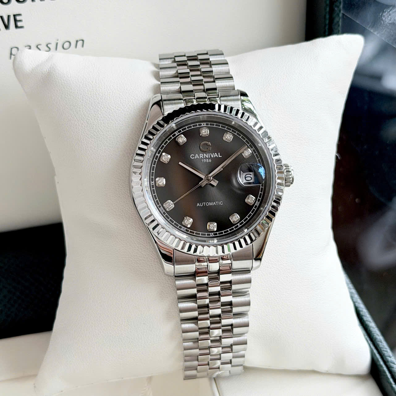 40+ Mẫu Đồng Hồ Carnival 8250G 38mm Automatic Sapphire – Đa Dạng Màu Sắc, Thiết Kế Thanh Lịch đủ mẫu