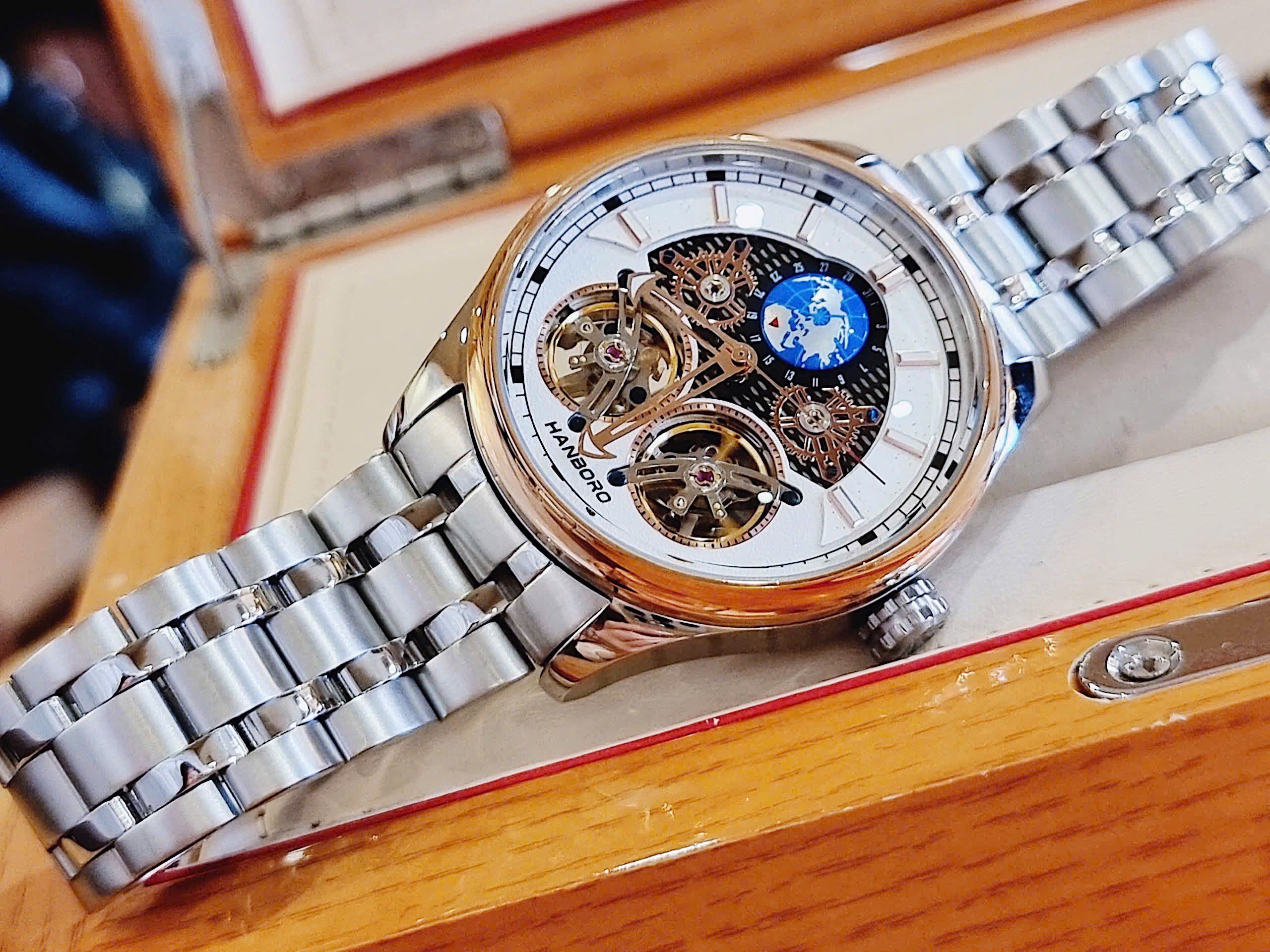 Đồng Hồ Hanboro Automatic 2026 Mặt Địa Cầu 3D Size 44mm Demi Gold – Siêu Phẩm Thiết Kế Sang Trọng Đậm Chất Luxury