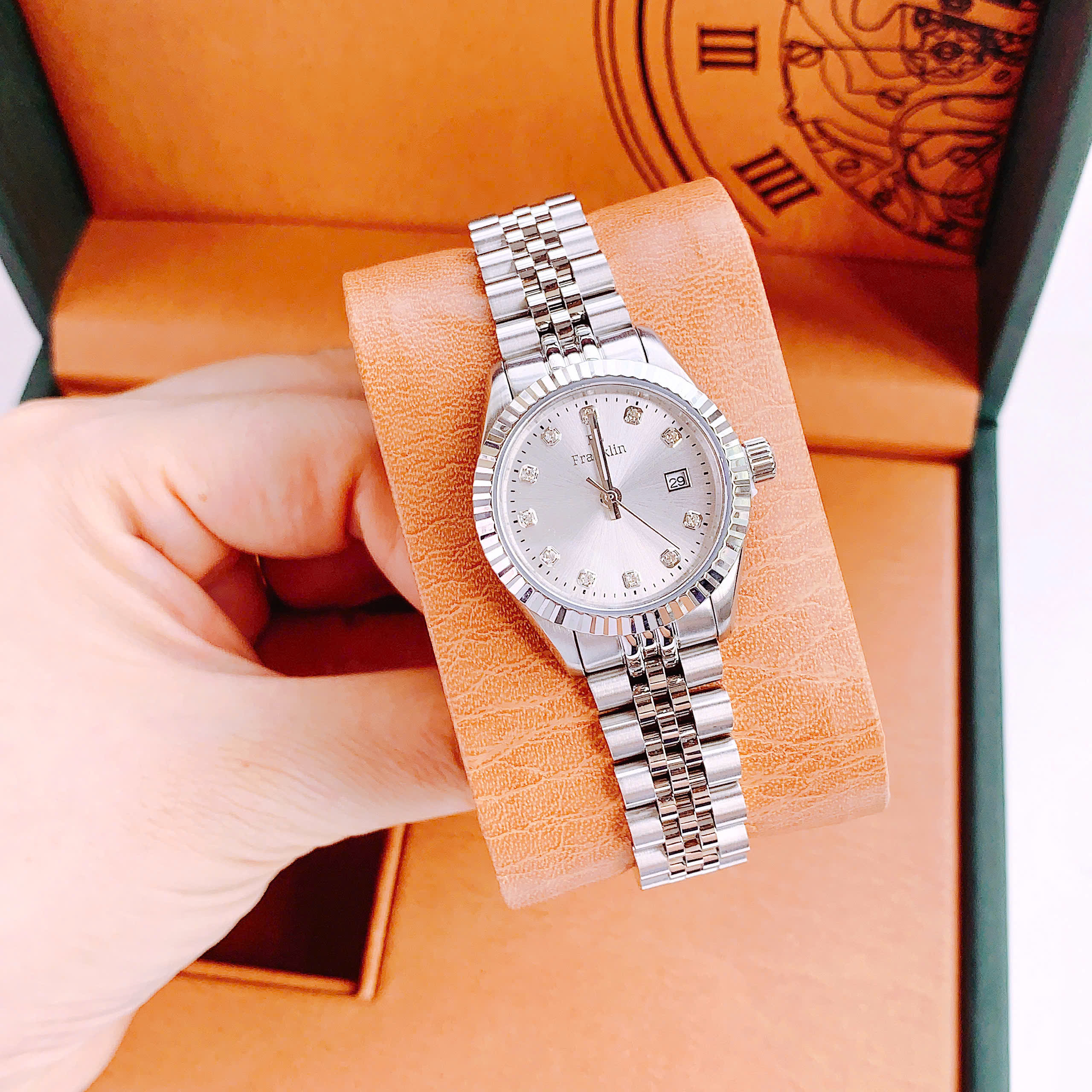 Đồng hồ FL5225 – Franklin | Nét tiểu thư sang chảnh trong phân khúc bình dân
