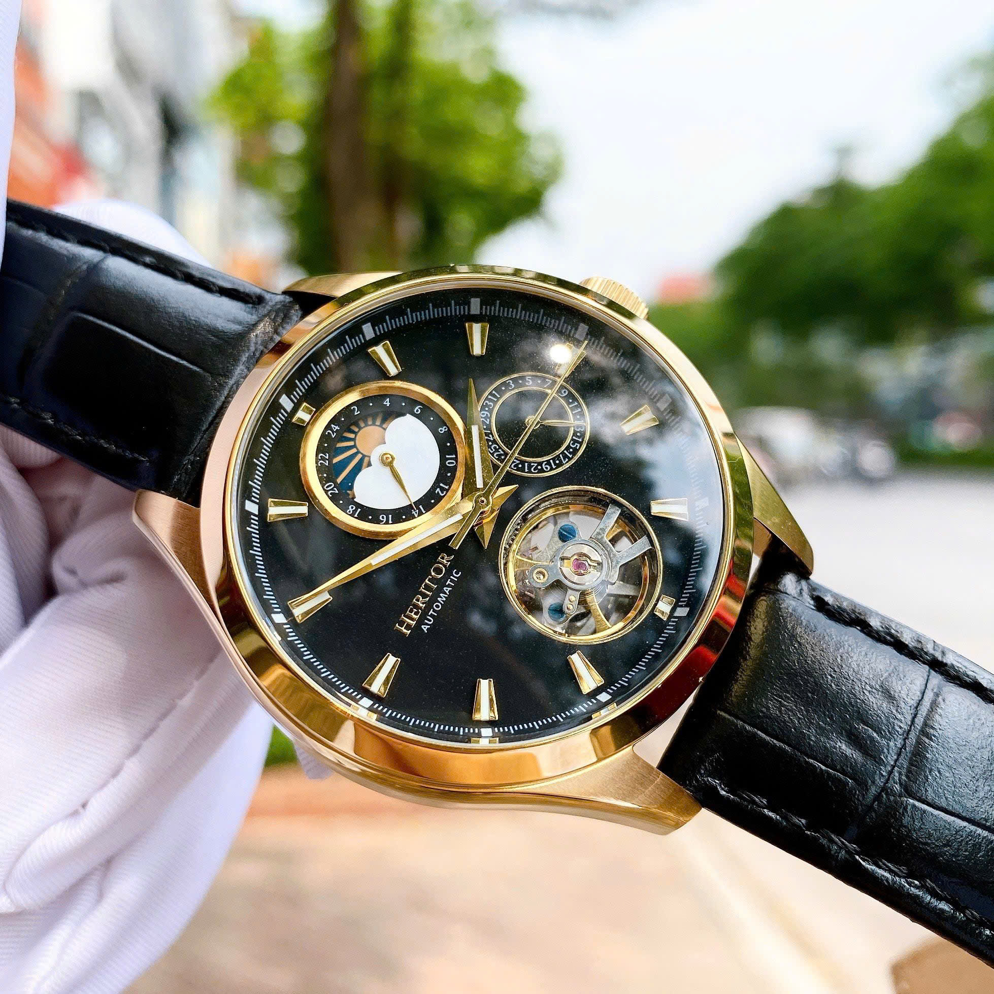 Đồng hồ Heritor Sebastian Automatic HR6903 – Phong cách quý ông hiện đại với bộ máy cơ automatic đầy cuốn hút