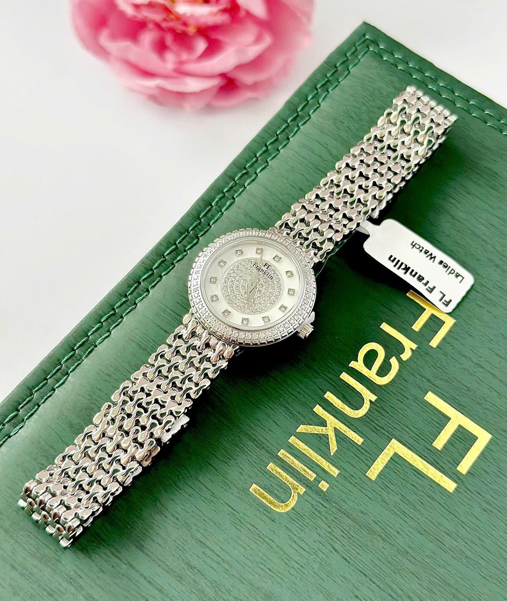 Đồng hồ FL Franklin FL5688 – Vẻ đẹp tinh khôi lấp lánh, sang chảnh đúng chuẩn quý cô hiện đại