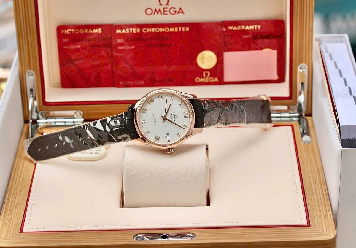 Đồng hồ Omega De Ville Hour Vision 433.53.41.21.02.001 – Đỉnh cao chế tác Thụy Sĩ trong vàng Sedna 18K - 43353412102001