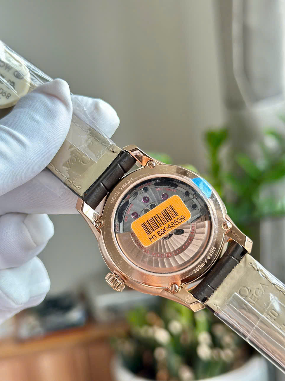 Đồng hồ Omega De Ville Hour Vision 433.53.41.21.02.001 – Đỉnh cao chế tác Thụy Sĩ trong vàng Sedna 18K - 43353412102001