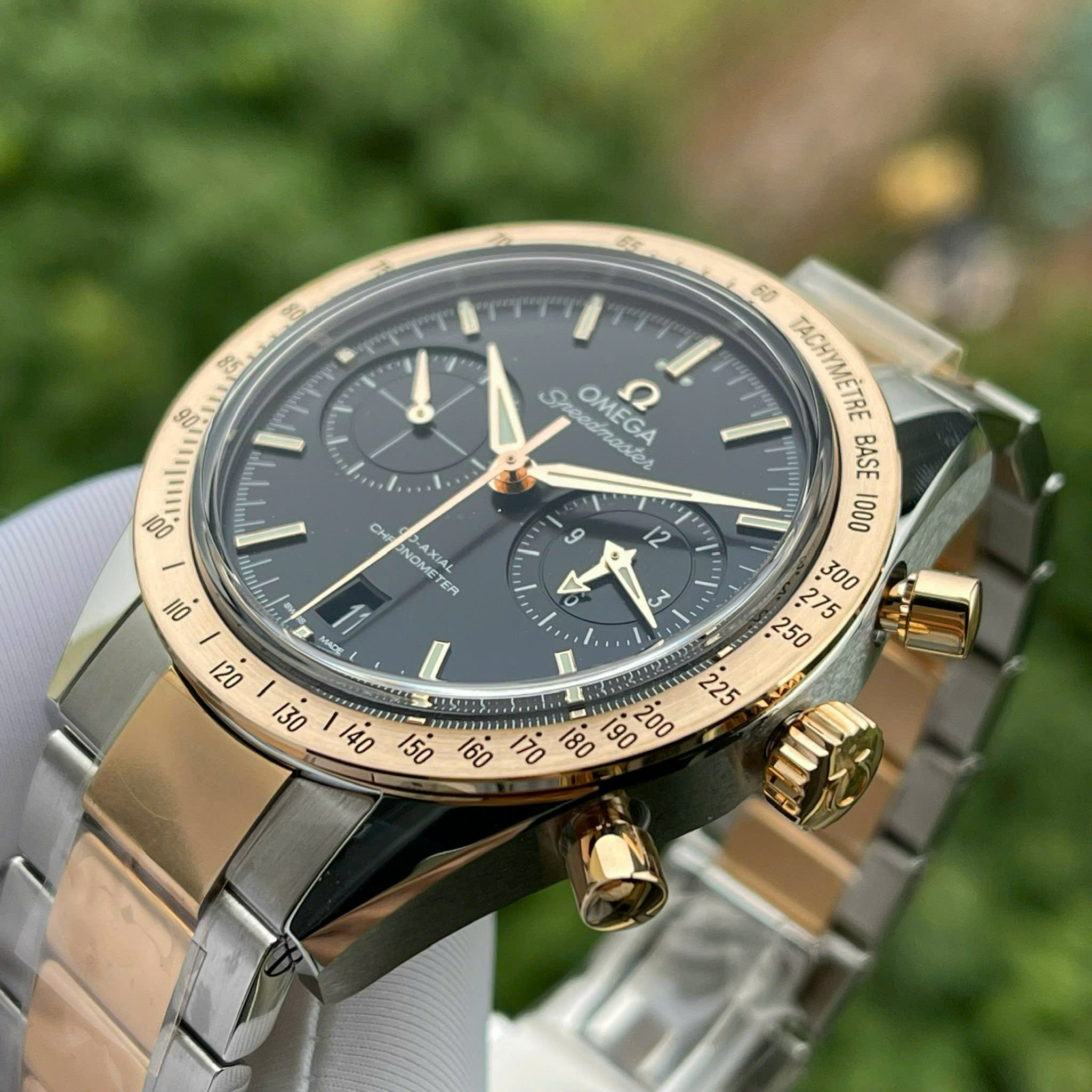 Đồng Hồ Omega Speedmaster ’57 Co-Axial Chronograph 18K Gold 331.20.42.51.01.002 – Biểu Tượng Speedmaster Đỉnh Cao Mang DNA Huyền Thoại