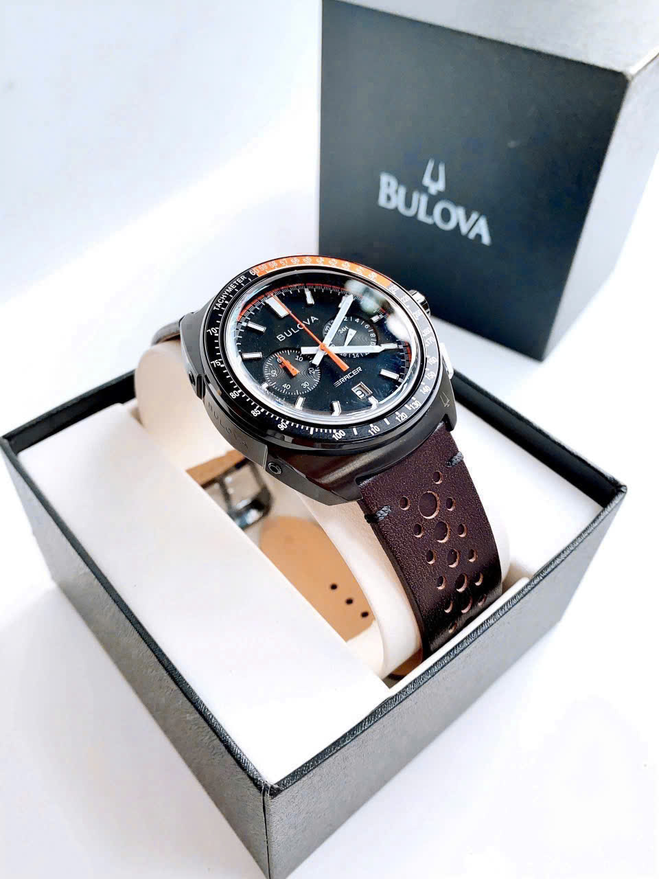 Đánh Giá Đồng Hồ Bulova 98B427 và 98B428 Thể Thao Nam – Phong Cách Mạnh Mẽ Chuẩn Mỹ, Thiết Kế Sang Trọng Và Đầy Cá Tính